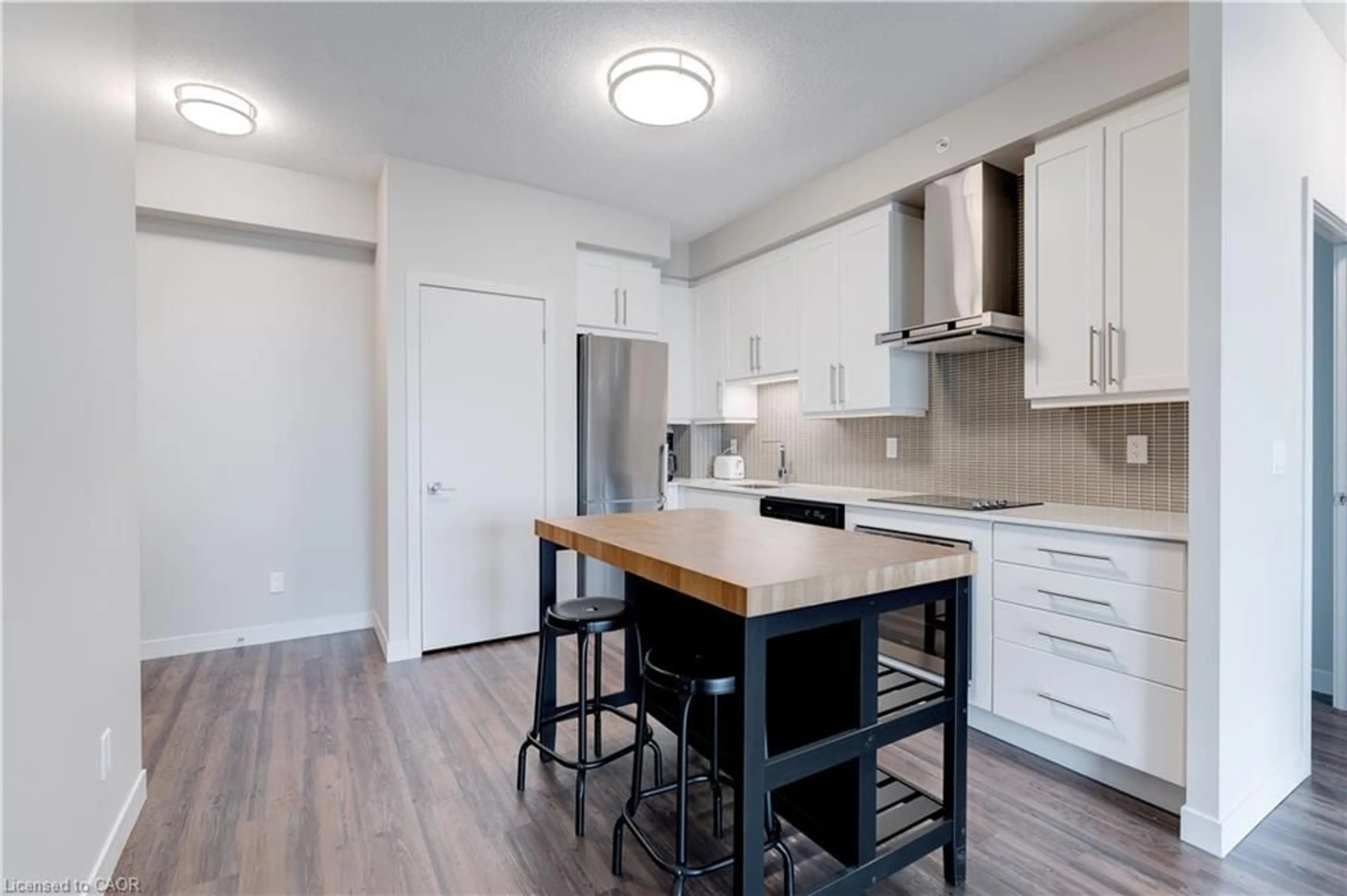 Open concept kitchen, unknown for 2081 Fairview St #1703, Burlington Ontario L7R 0E4