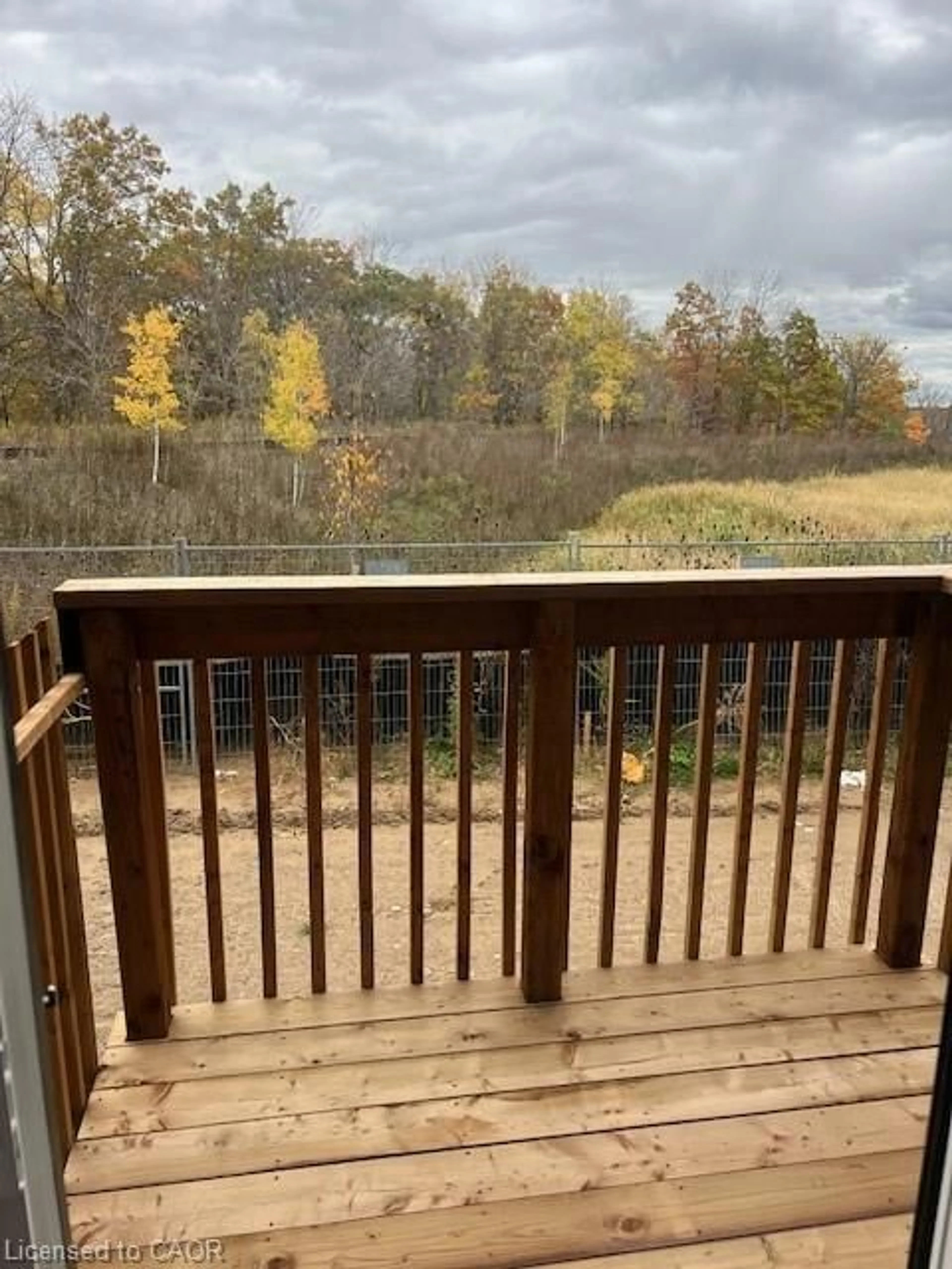 Balcony in the apartment, unknown for 660 Colborne St #26, Brantford Ontario N3T 0L8