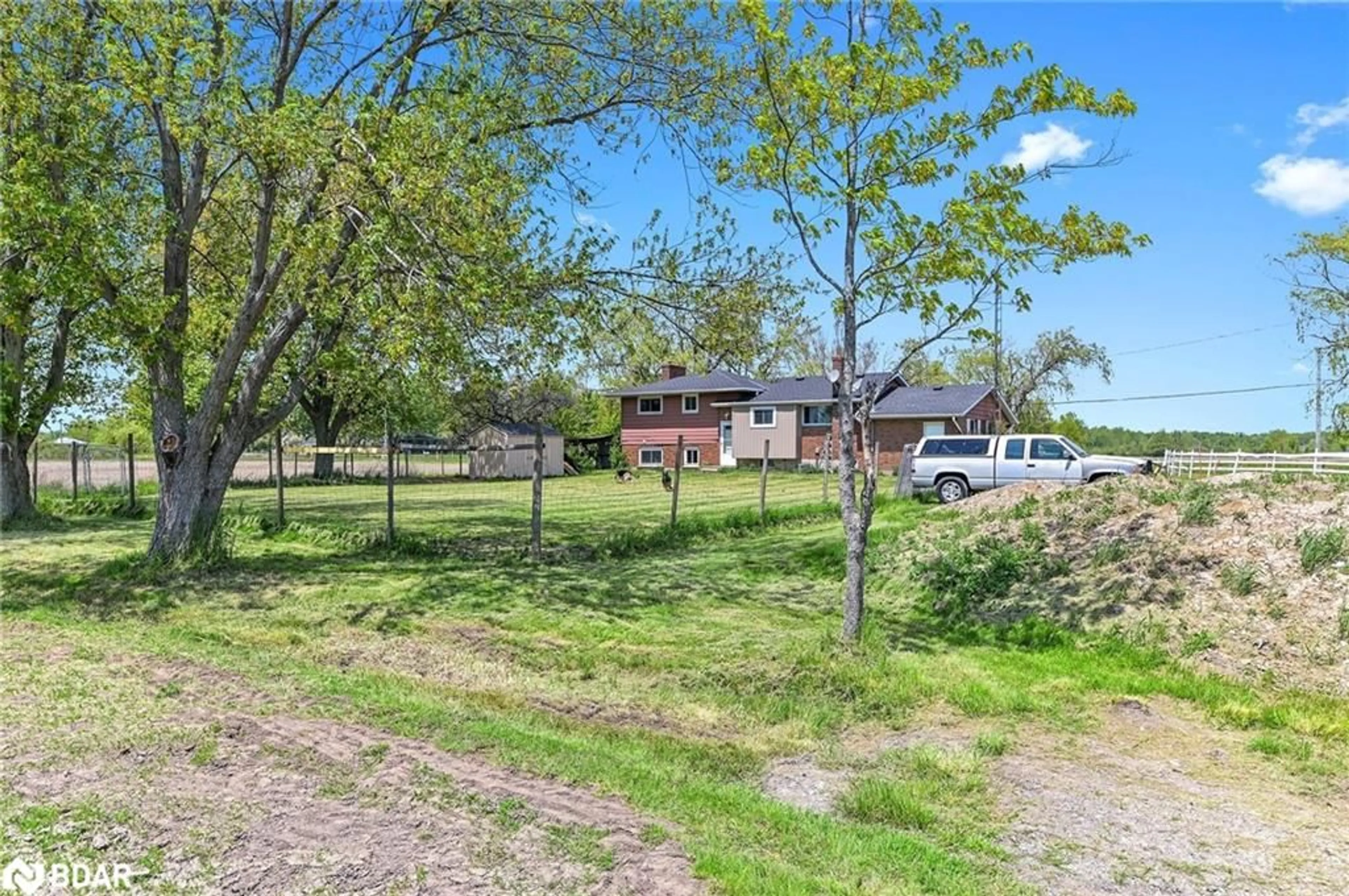 A pic from outside/outdoor area/front of a property/back of a property/a pic from drone, street for 40233 Forks Rd, Wainfleet Ontario L0S 1V0