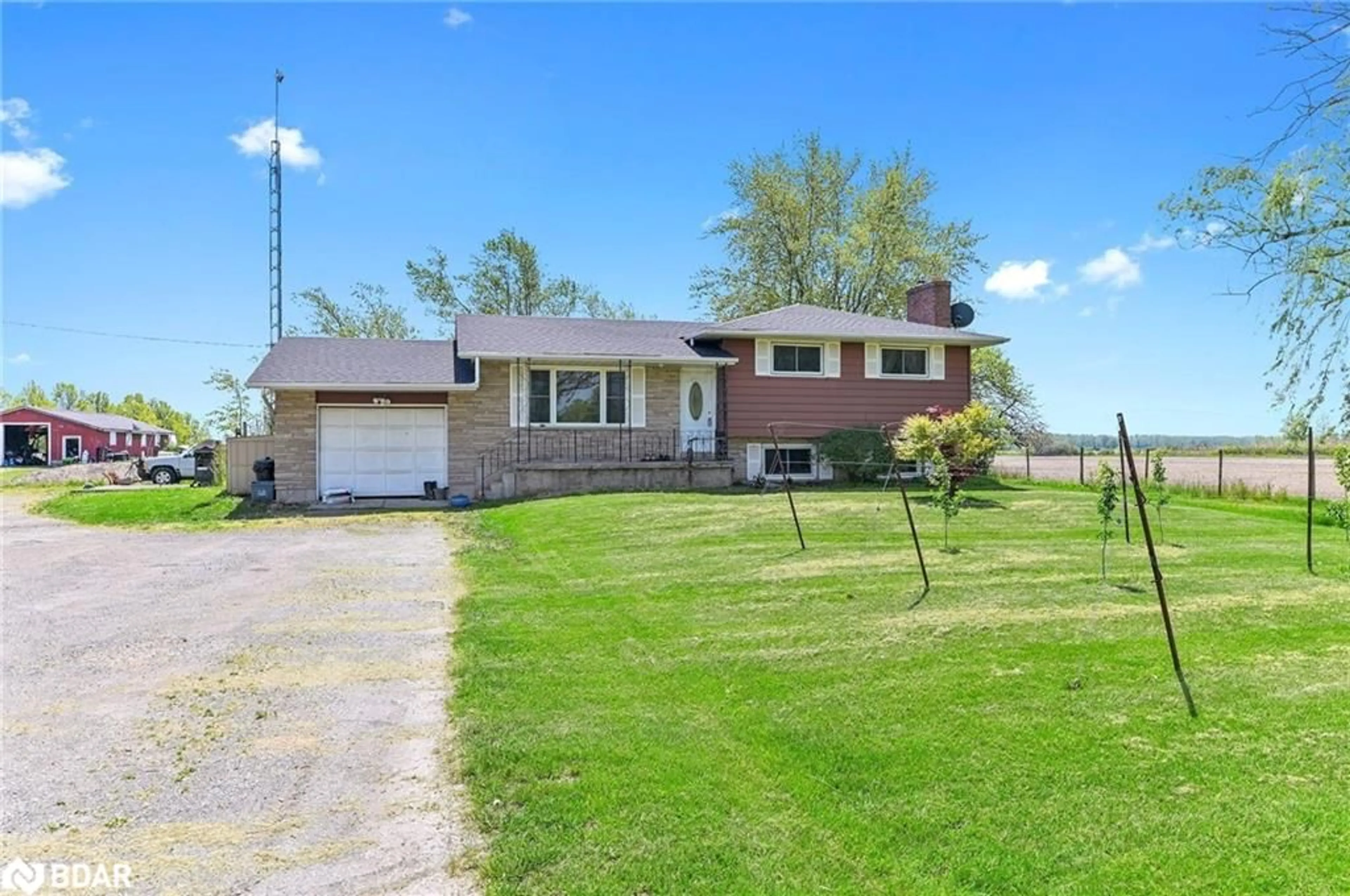 A pic from outside/outdoor area/front of a property/back of a property/a pic from drone, street for 40233 Forks Rd, Wainfleet Ontario L0S 1V0