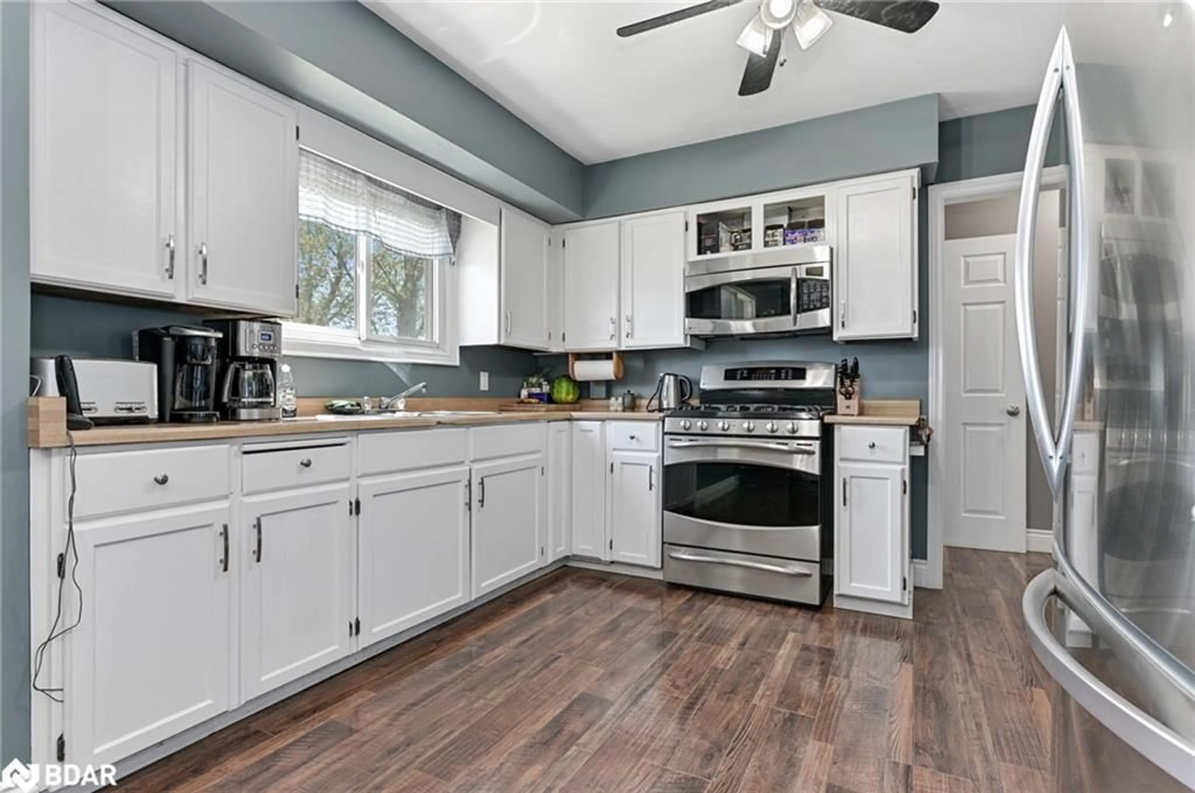 Open concept kitchen, unknown for 40233 Forks Rd, Wainfleet Ontario L0S 1V0