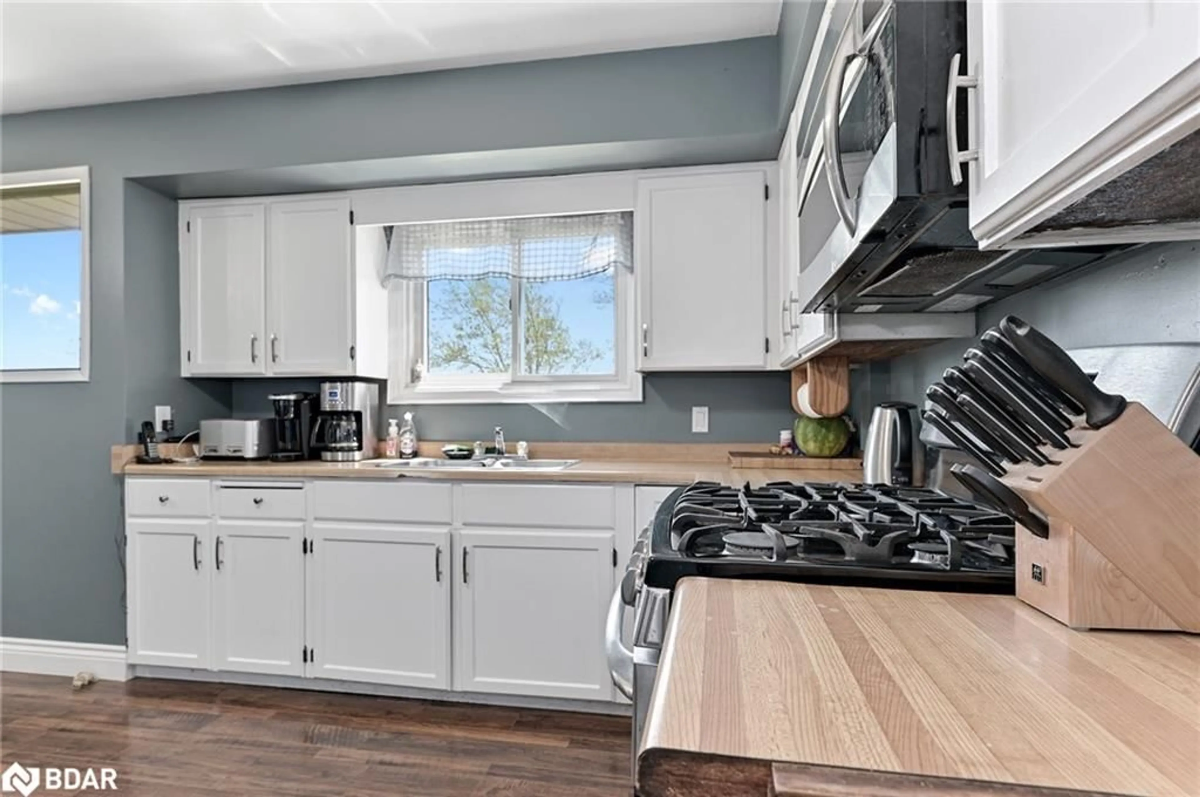 Open concept kitchen, unknown for 40233 Forks Rd, Wainfleet Ontario L0S 1V0