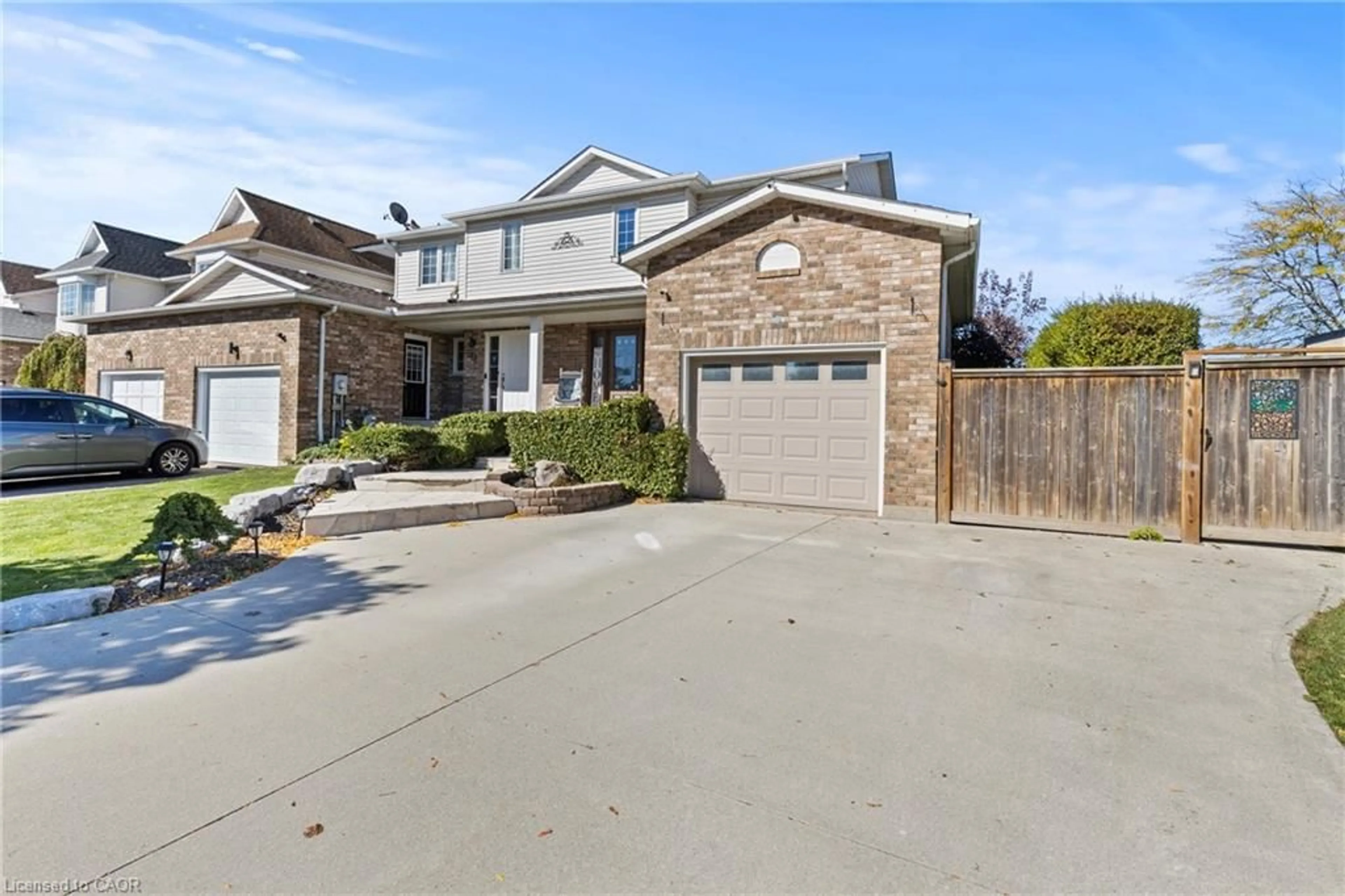 Home with brick exterior material, street for 31 Remigio Crt, Thorold Ontario L2V 5A1