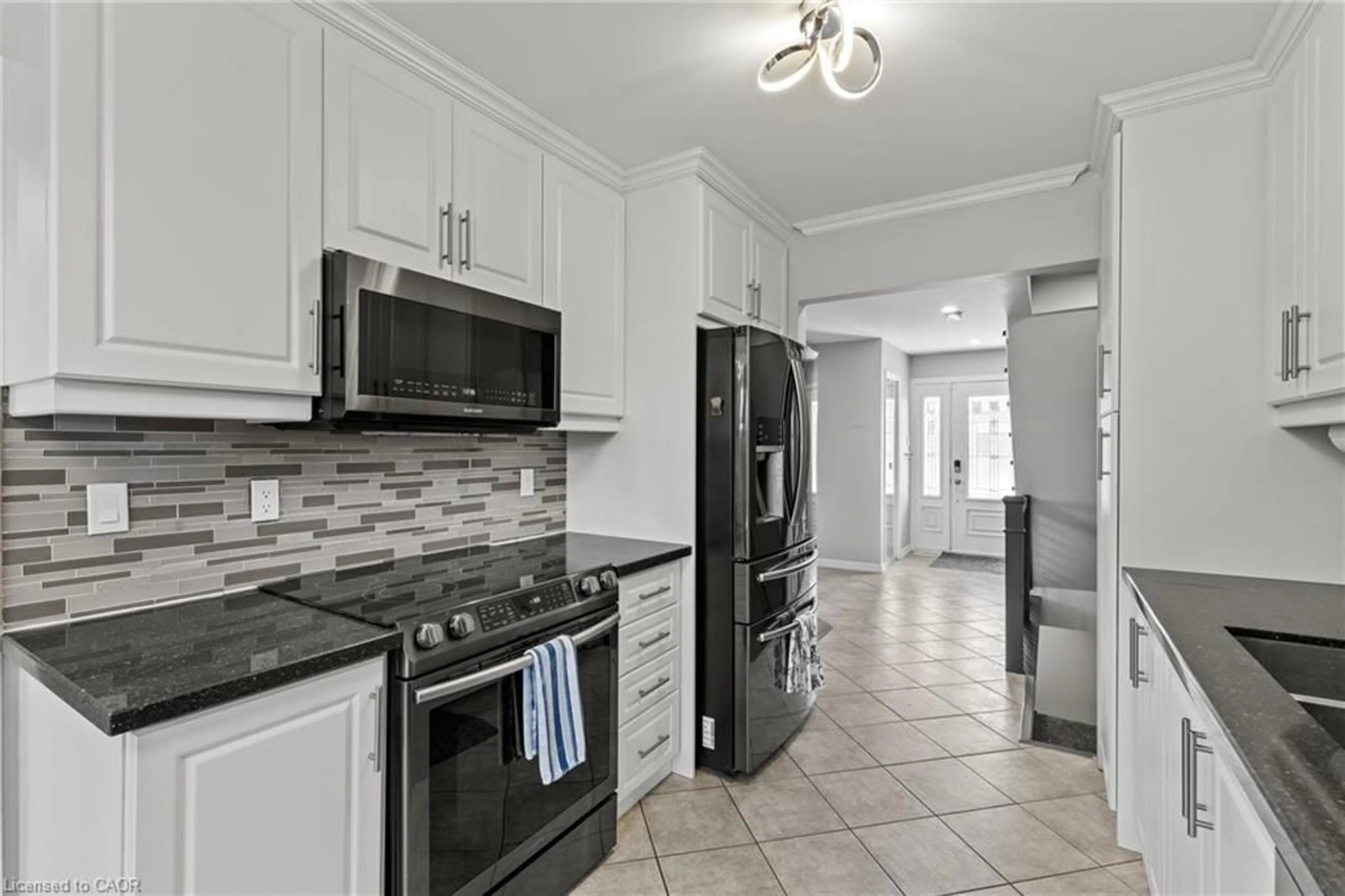 Unknown for 31 Remigio Crt, Thorold Ontario L2V 5A1