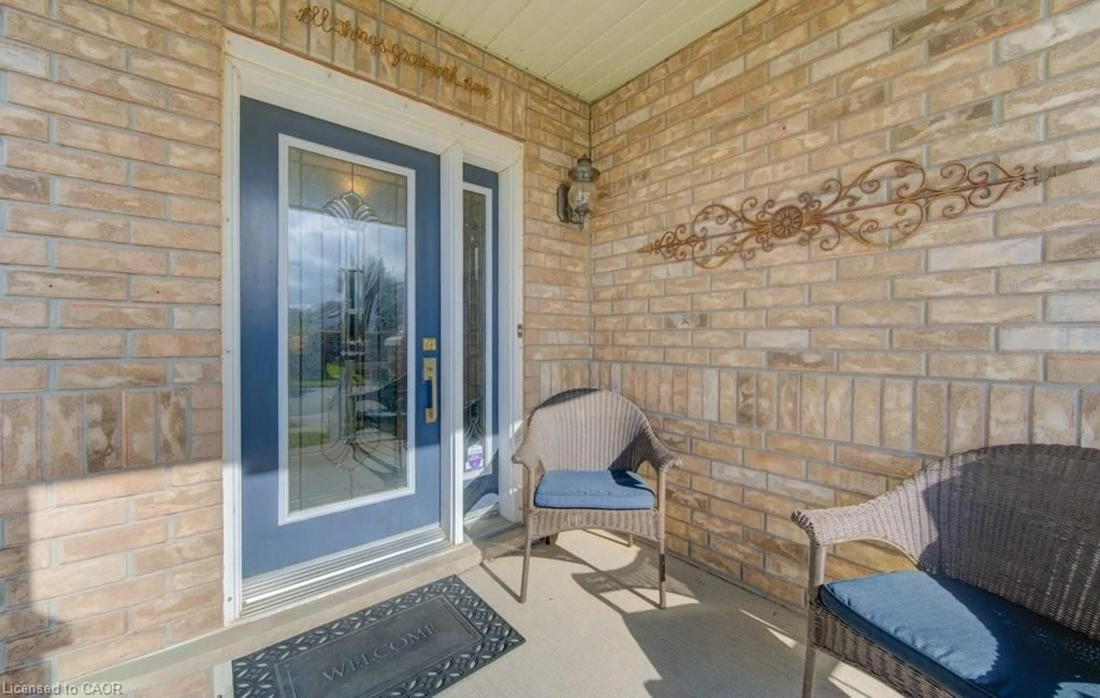 Indoor entryway for 99 Maitland St, Kitchener Ontario N2R 1V3