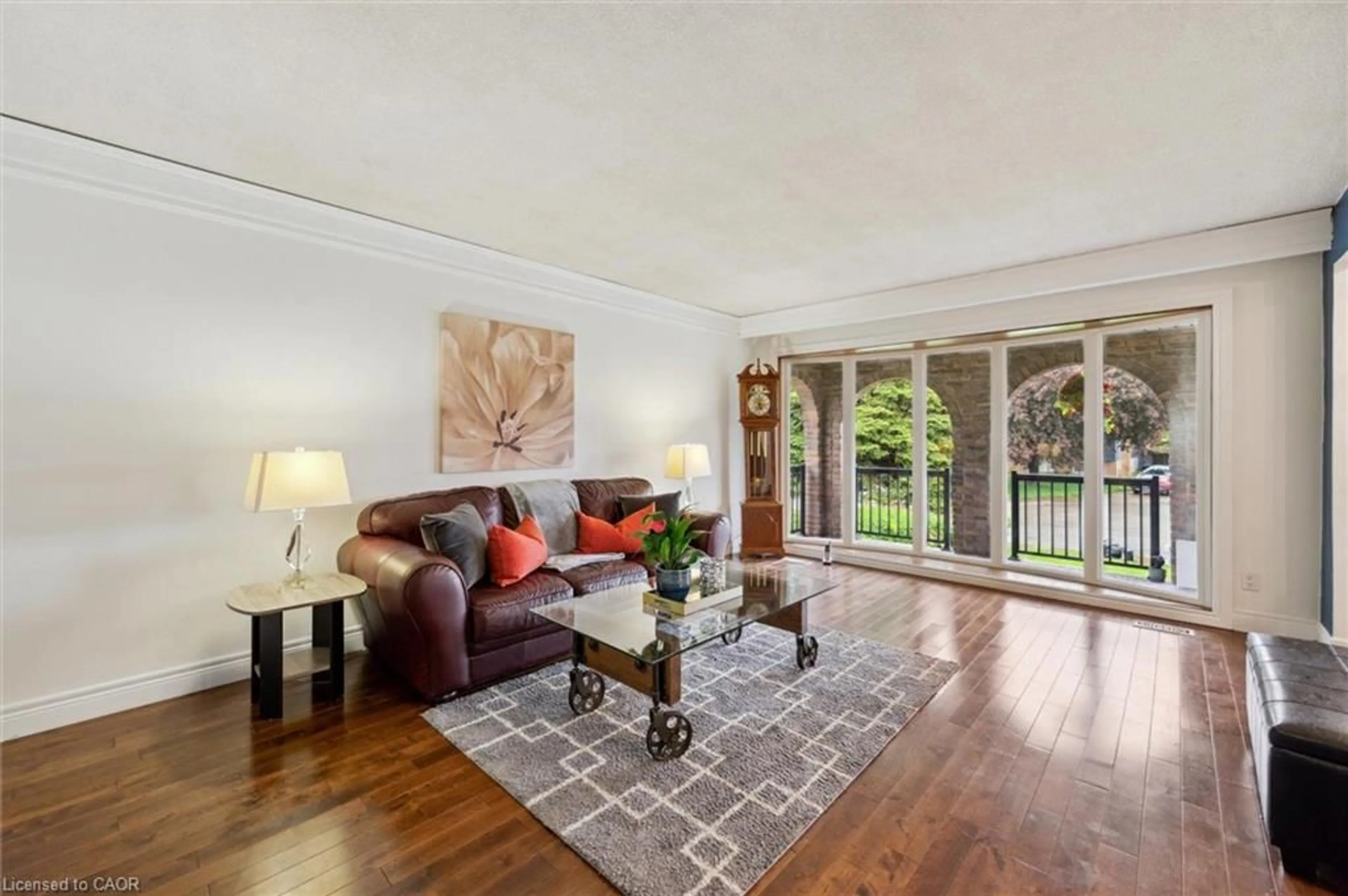 Living room with furniture, unknown for 10 Villa Crt, Hamilton Ontario L8W 1M2