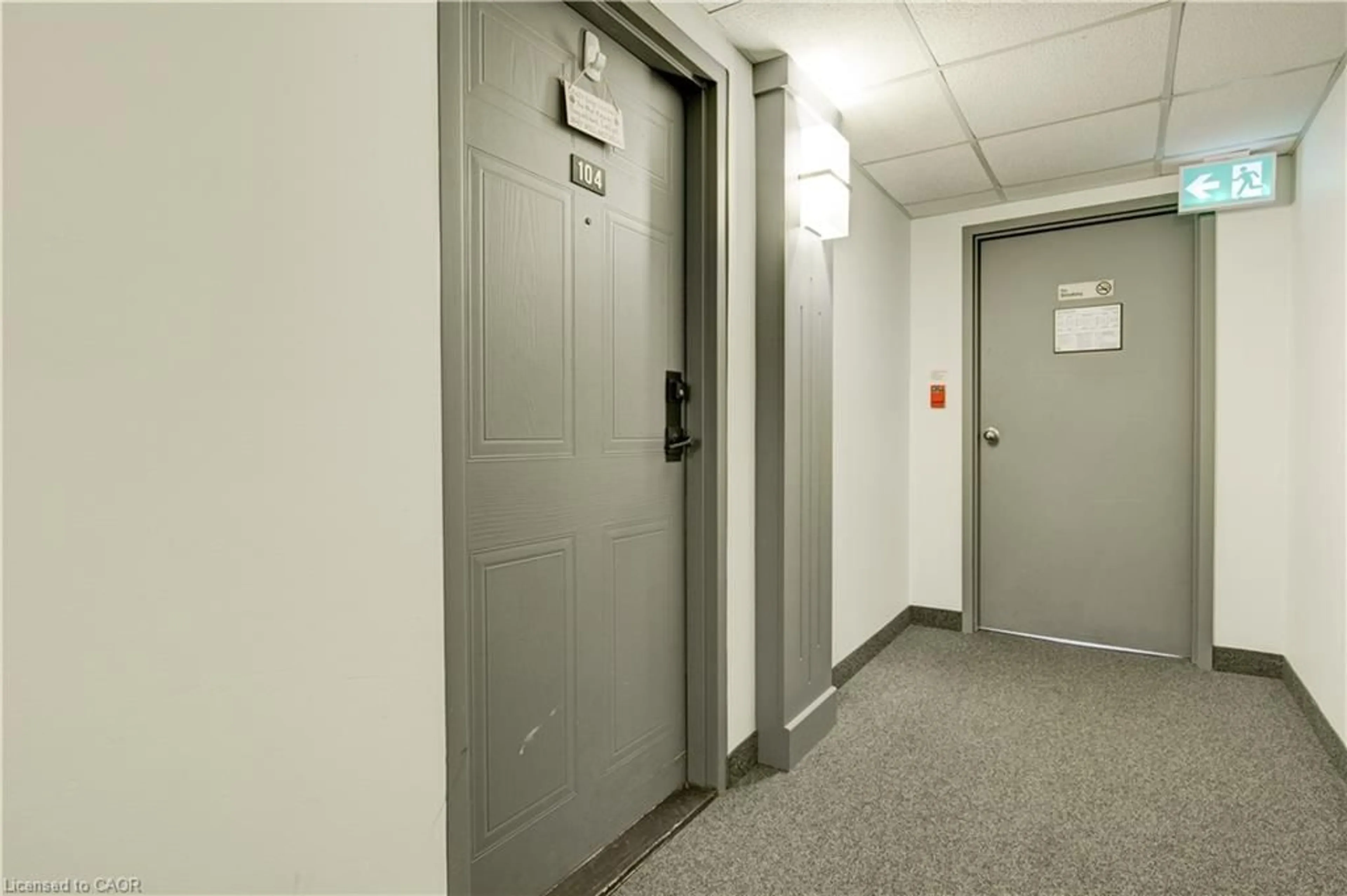 Unknown for 18 Holborn Crt #104, Kitchener Ontario N2A 4A1