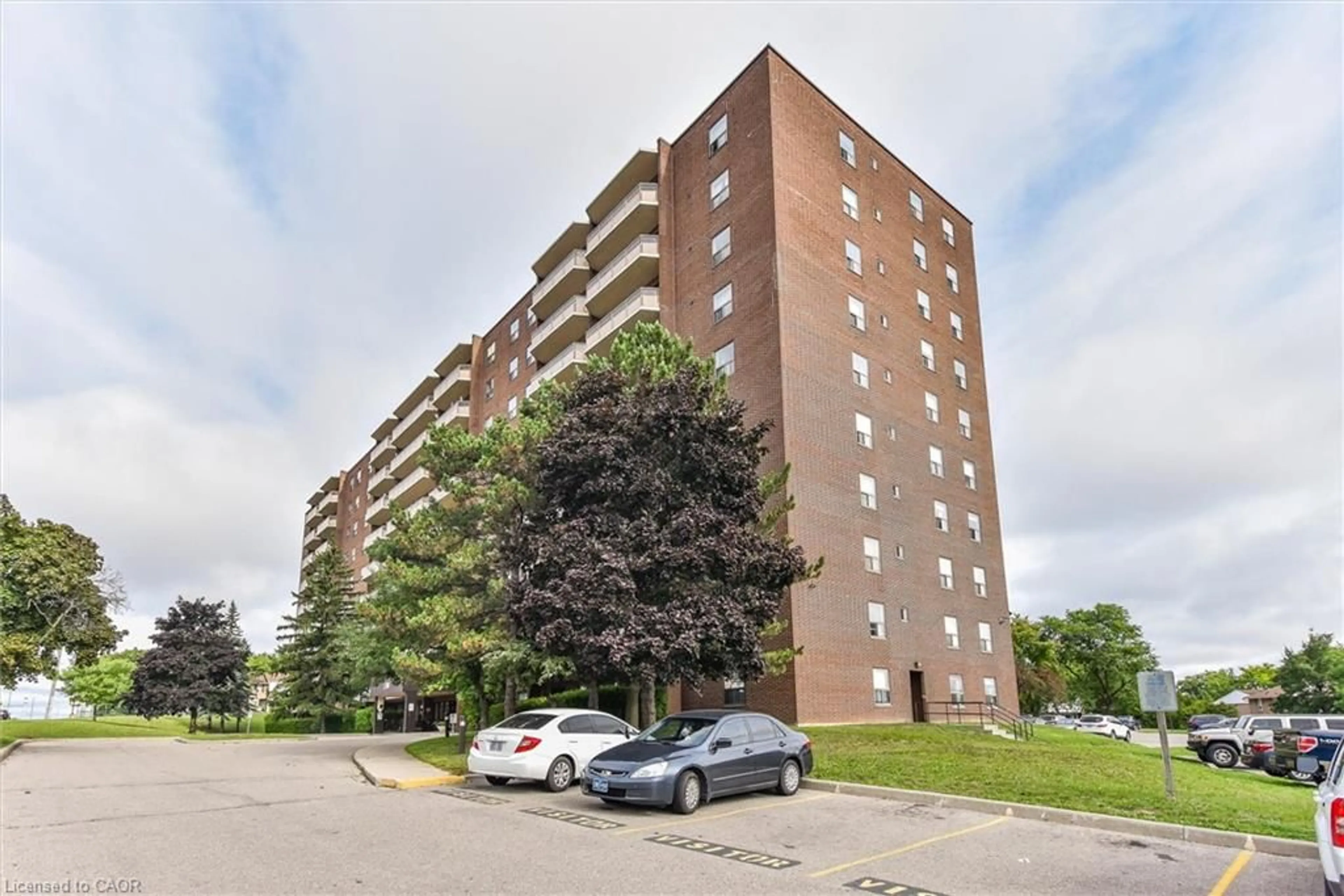 Unknown for 1100 Courtland Ave #710, Kitchener Ontario N2C 2H9