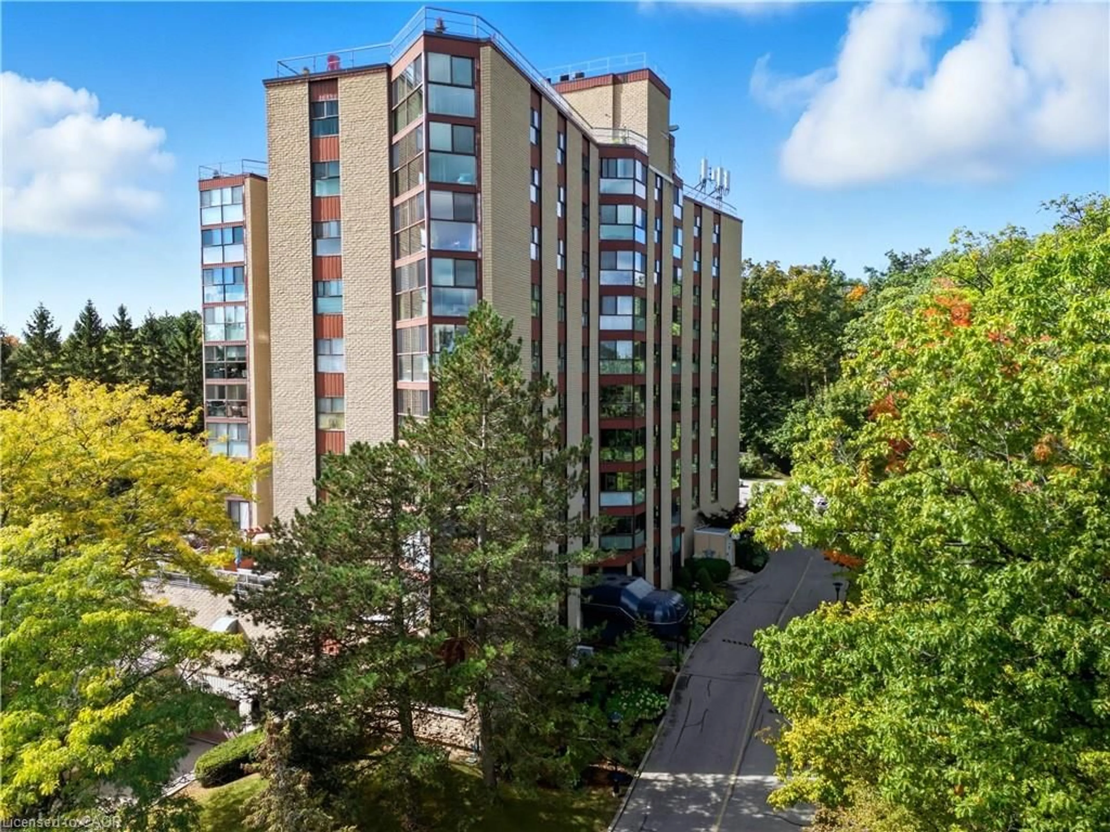 A pic from outside/outdoor area/front of a property/back of a property/a pic from drone, city buildings view from balcony for 20 Berkley Rd #702, Cambridge Ontario N1S 4S8