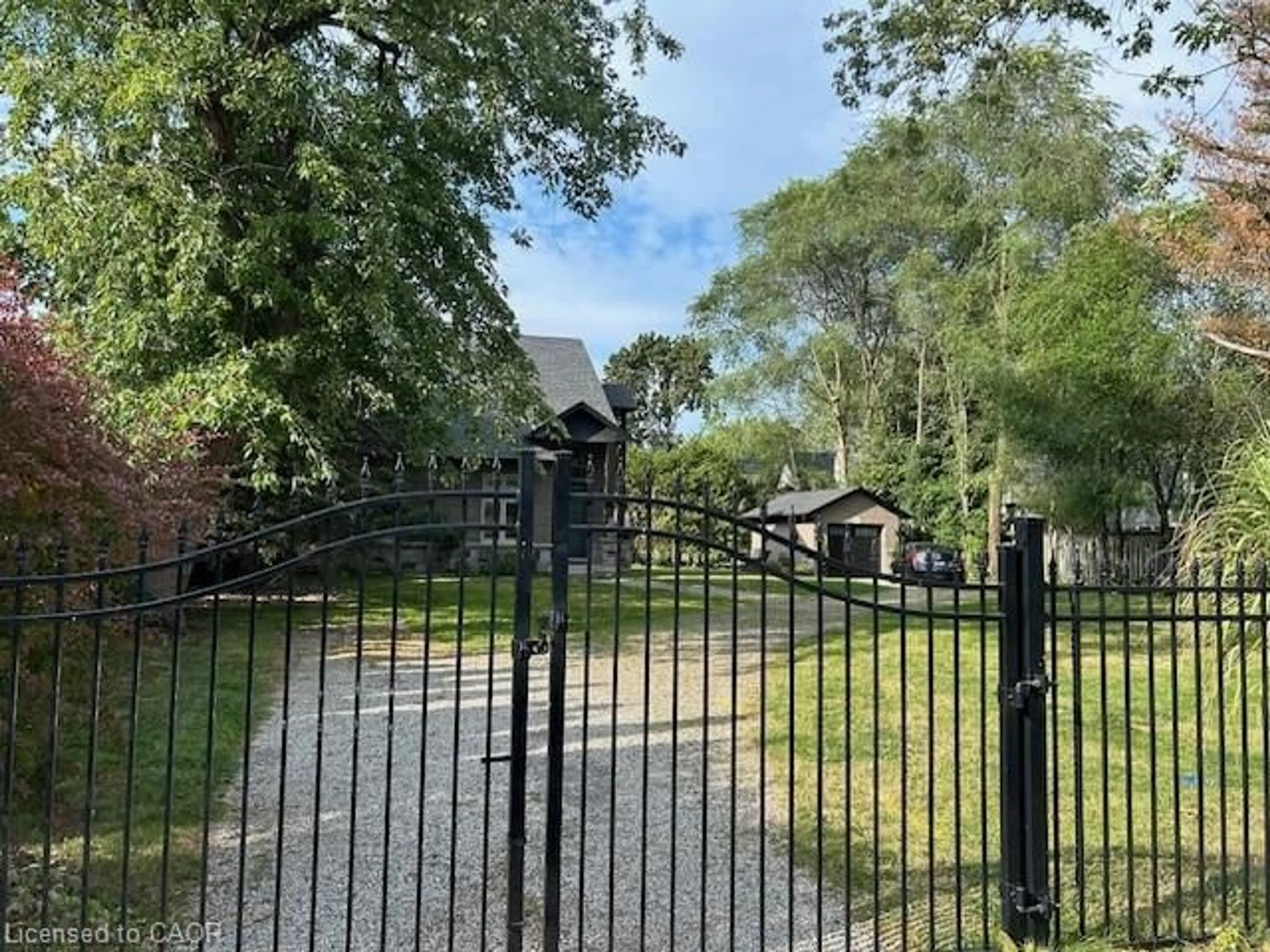 A pic from outside/outdoor area/front of a property/back of a property/a pic from drone, unknown for 153 Blair Lane, Ancaster Ontario L9G 1B8