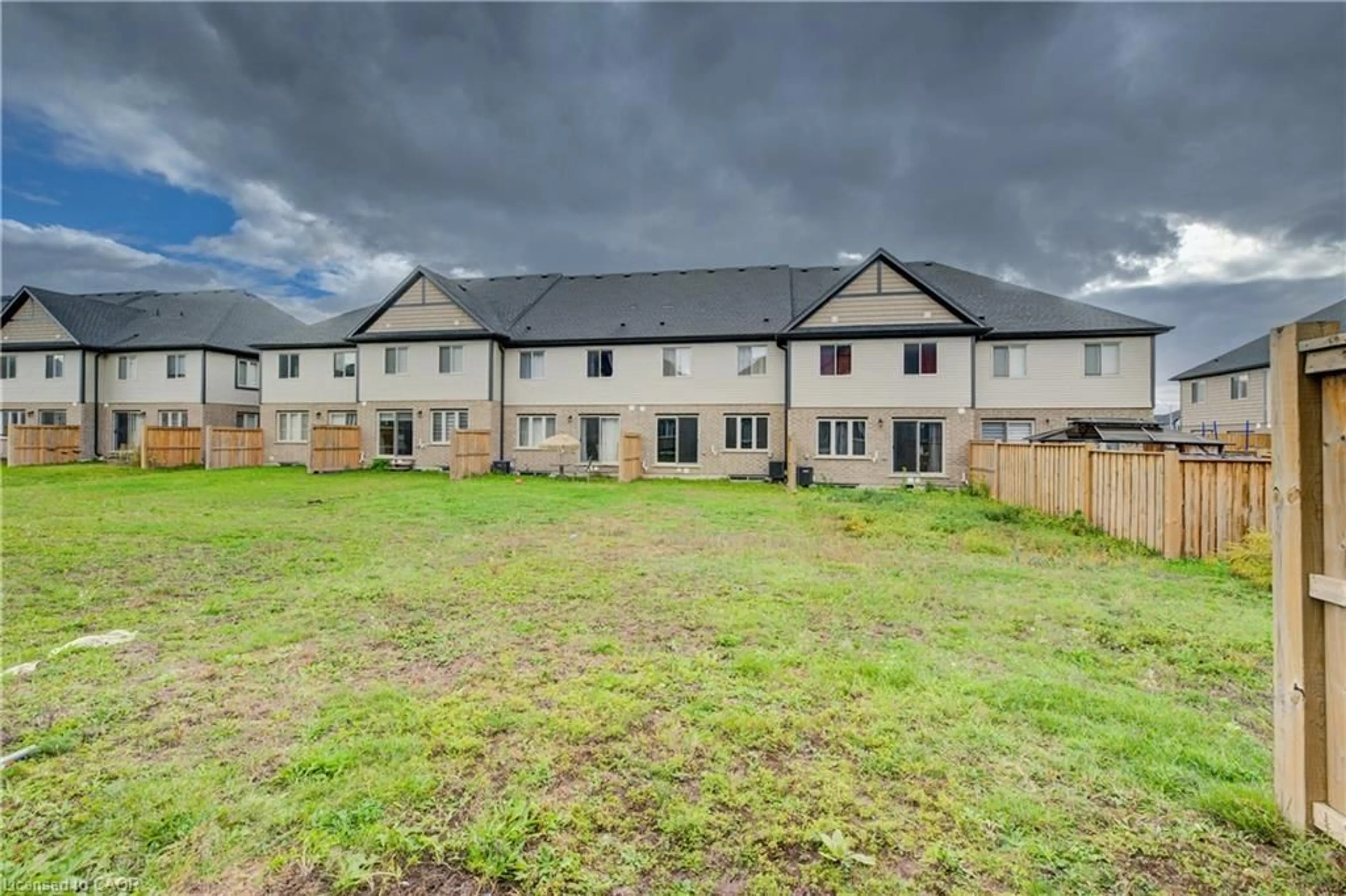 A pic from outside/outdoor area/front of a property/back of a property/a pic from drone, unknown for 14 Harrison Dr, Cambridge Ontario N1R 0C2