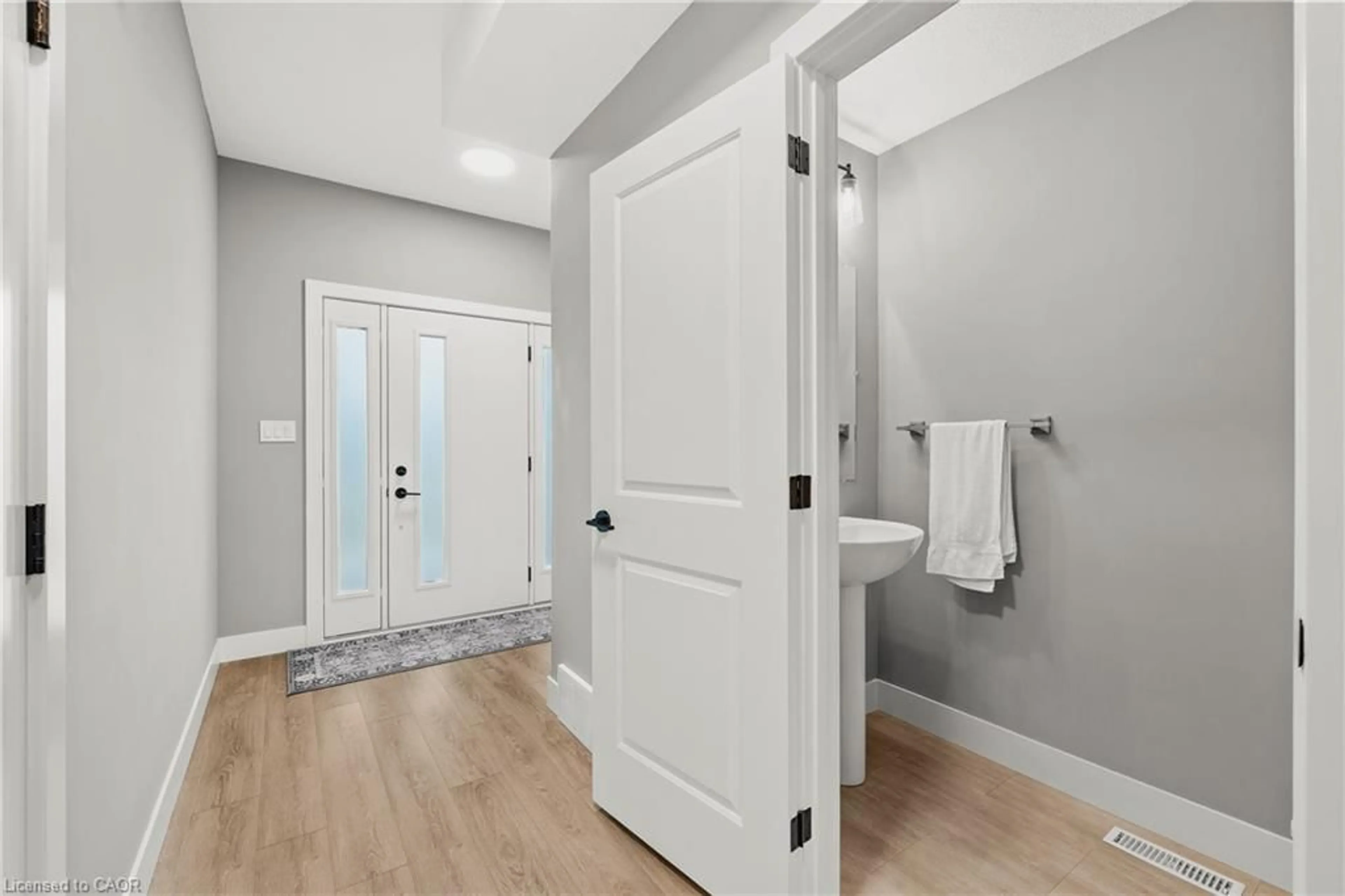 Indoor entryway for 67 Briarhill Road Rd, Huron East Ontario N0K 1W0