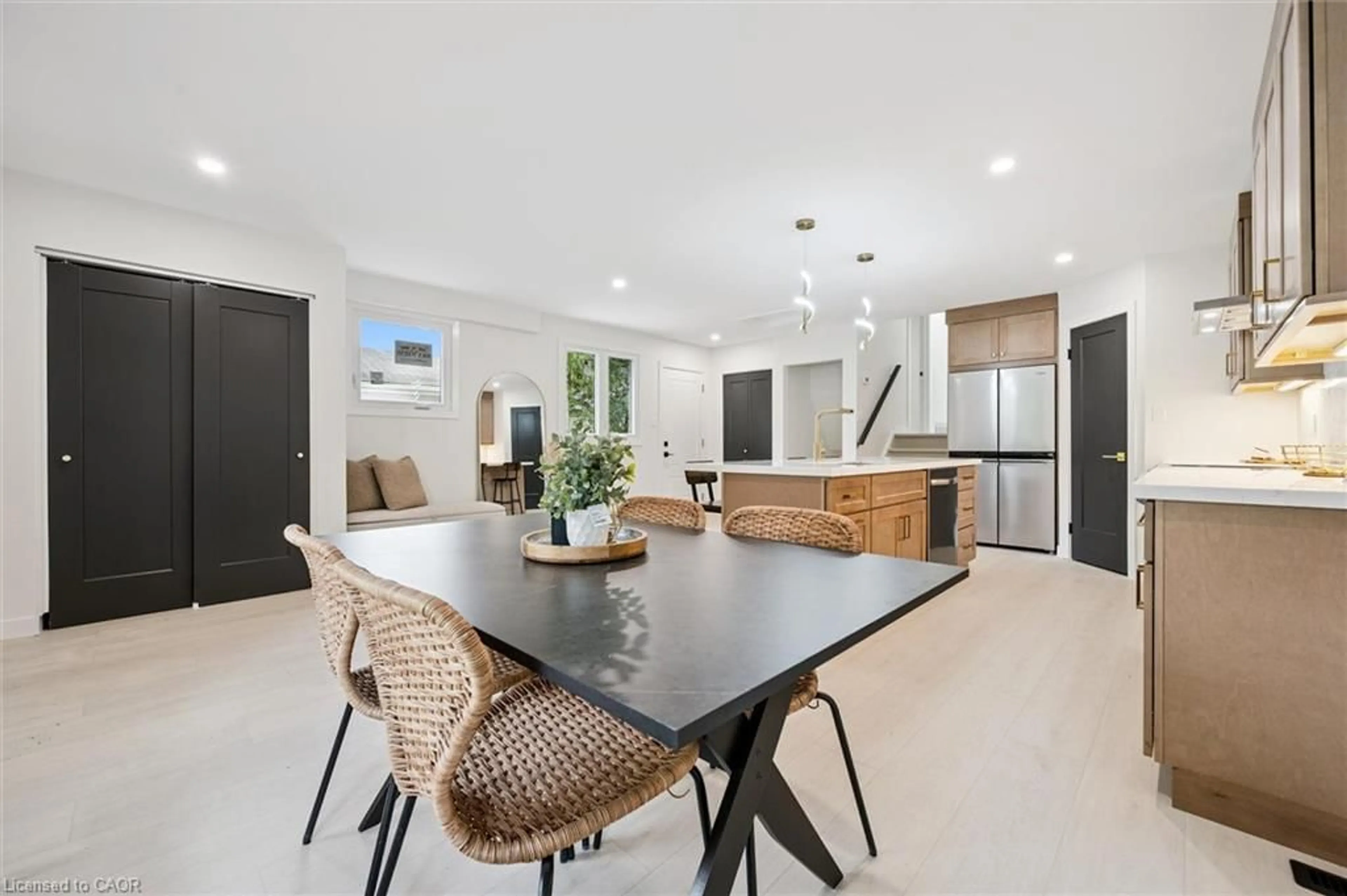 Open concept kitchen, unknown for 459 Drummerhill Cres, Waterloo Ontario N2T 1G3