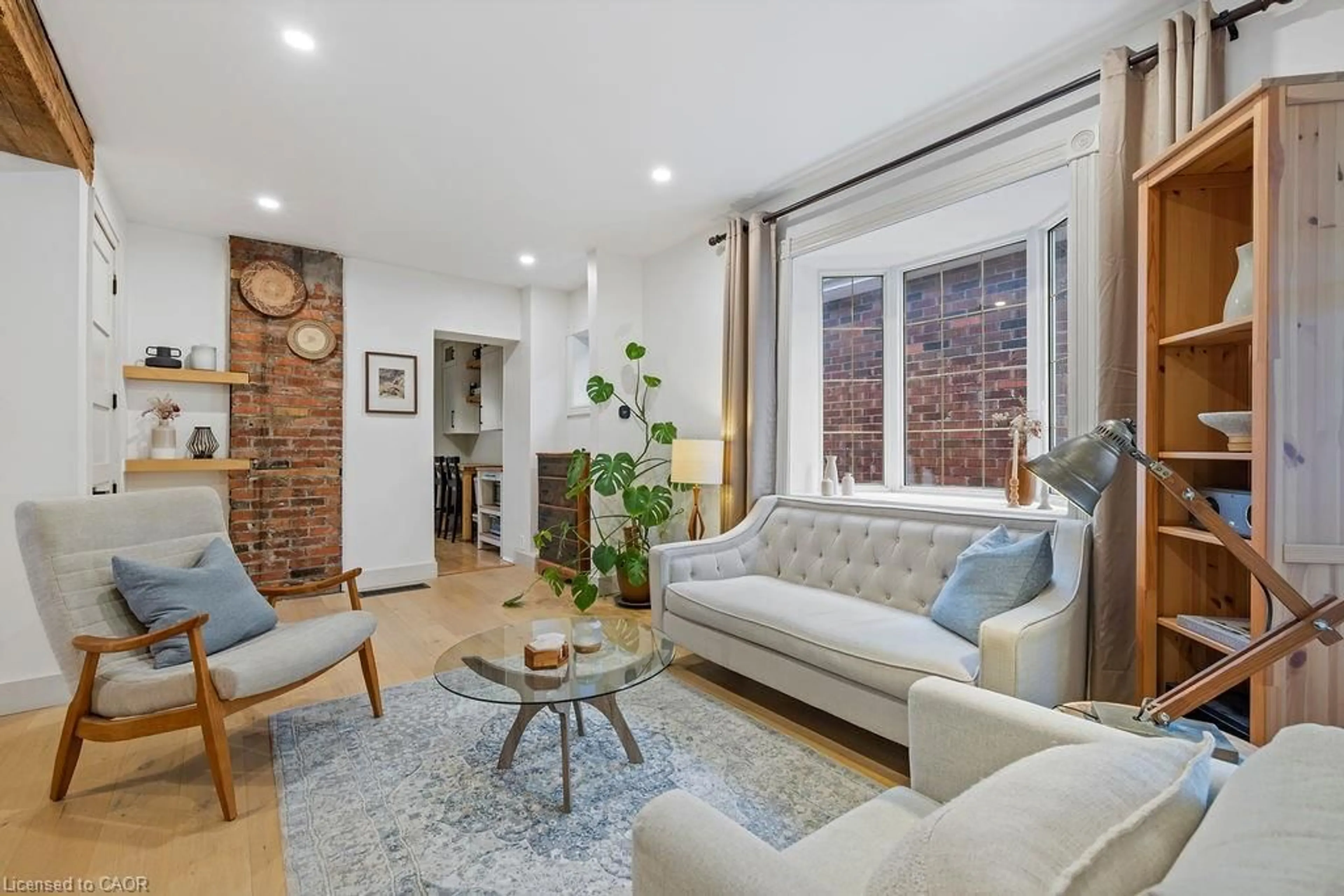 Living room with furniture, unknown for 2 1/2 East 23rd St, Hamilton Ontario L8V 2W6