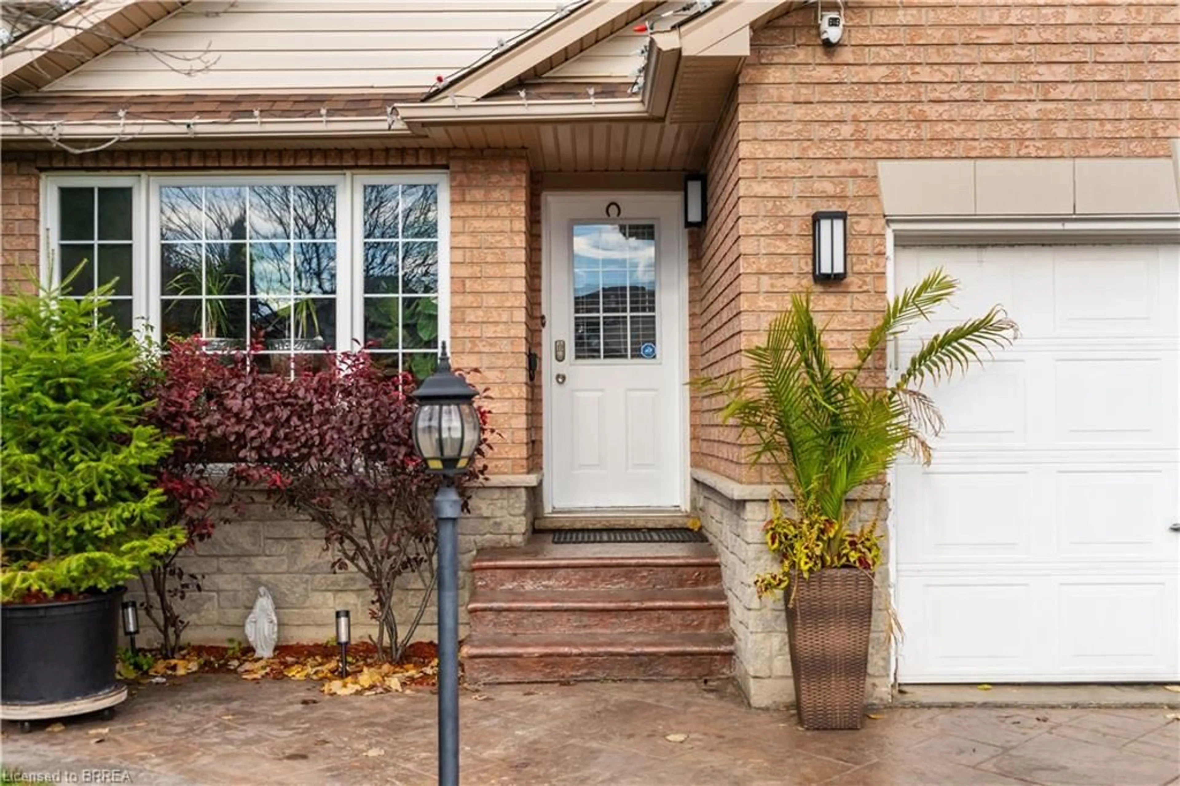 Unknown for 6 Bridgette Dr, Hamilton Ontario L9A 5J8