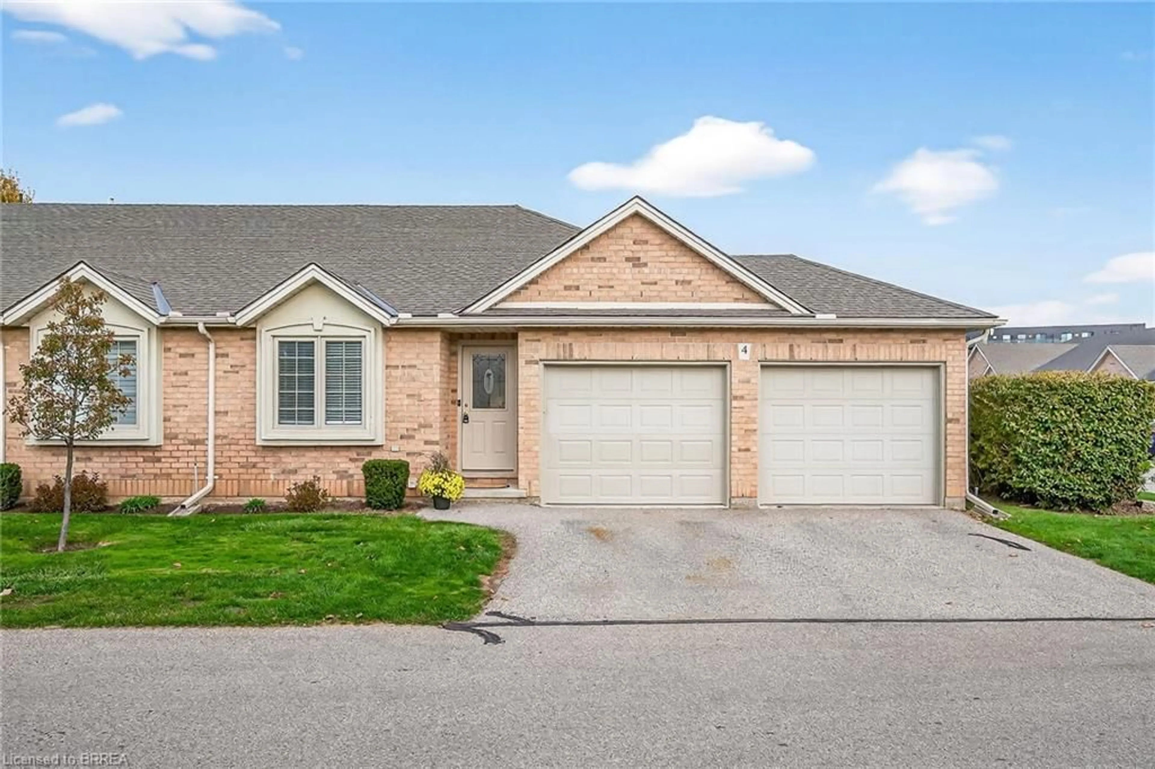 Home with brick exterior material, street for 385 Park Rd #4, Brantford Ontario N3R 0A1