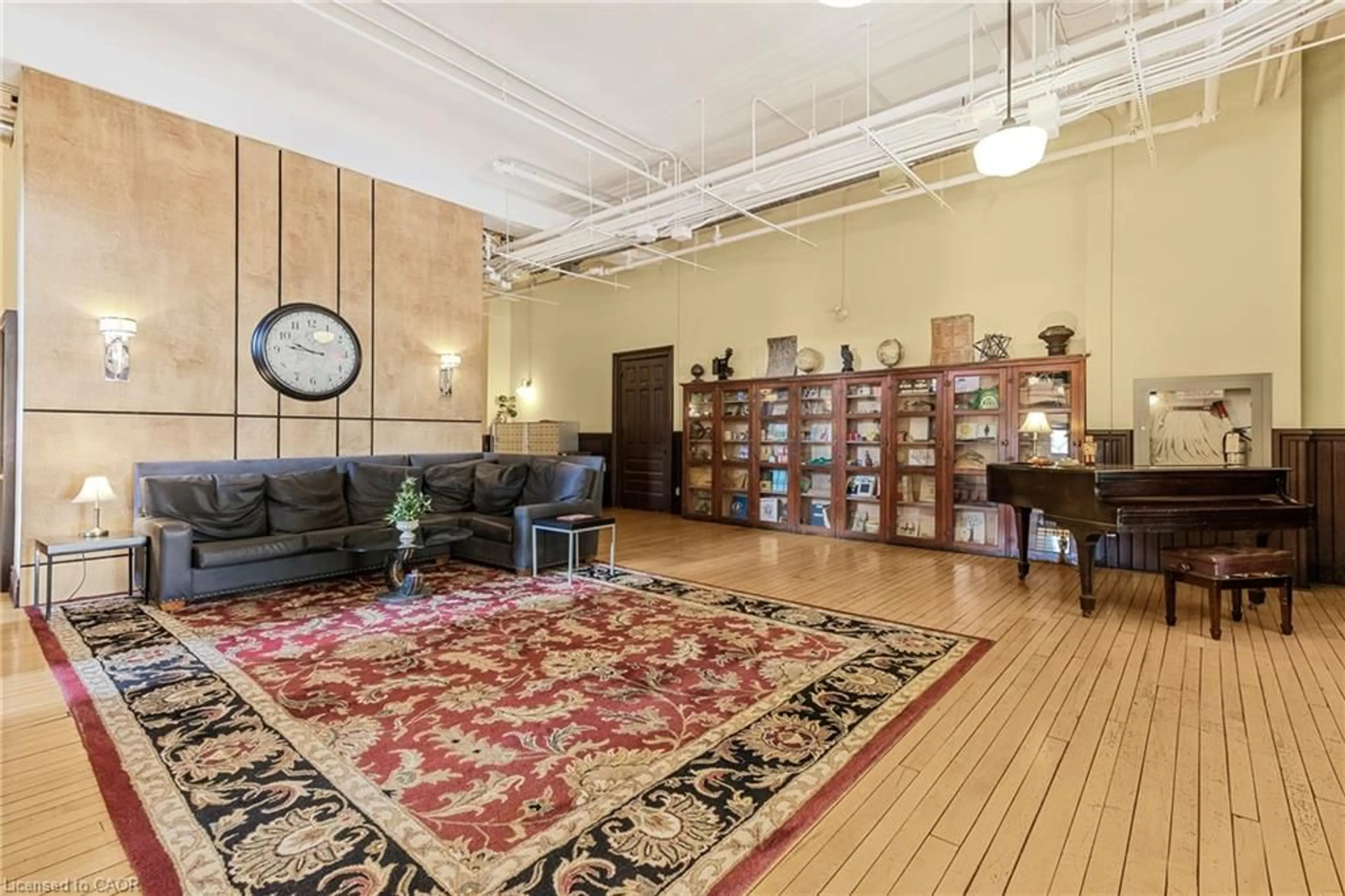 Lobby for 200 Stinson St #304, Hamilton Ontario L8N 4J5