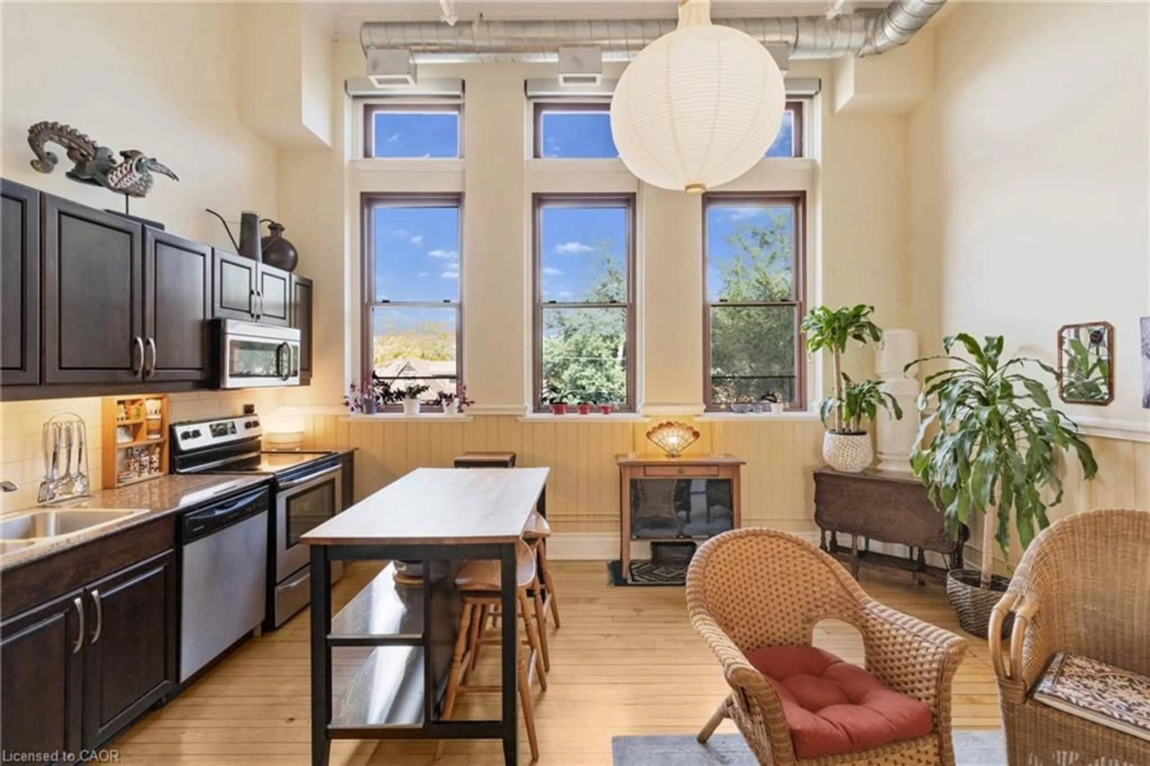 Unknown for 200 Stinson St #304, Hamilton Ontario L8N 4J5