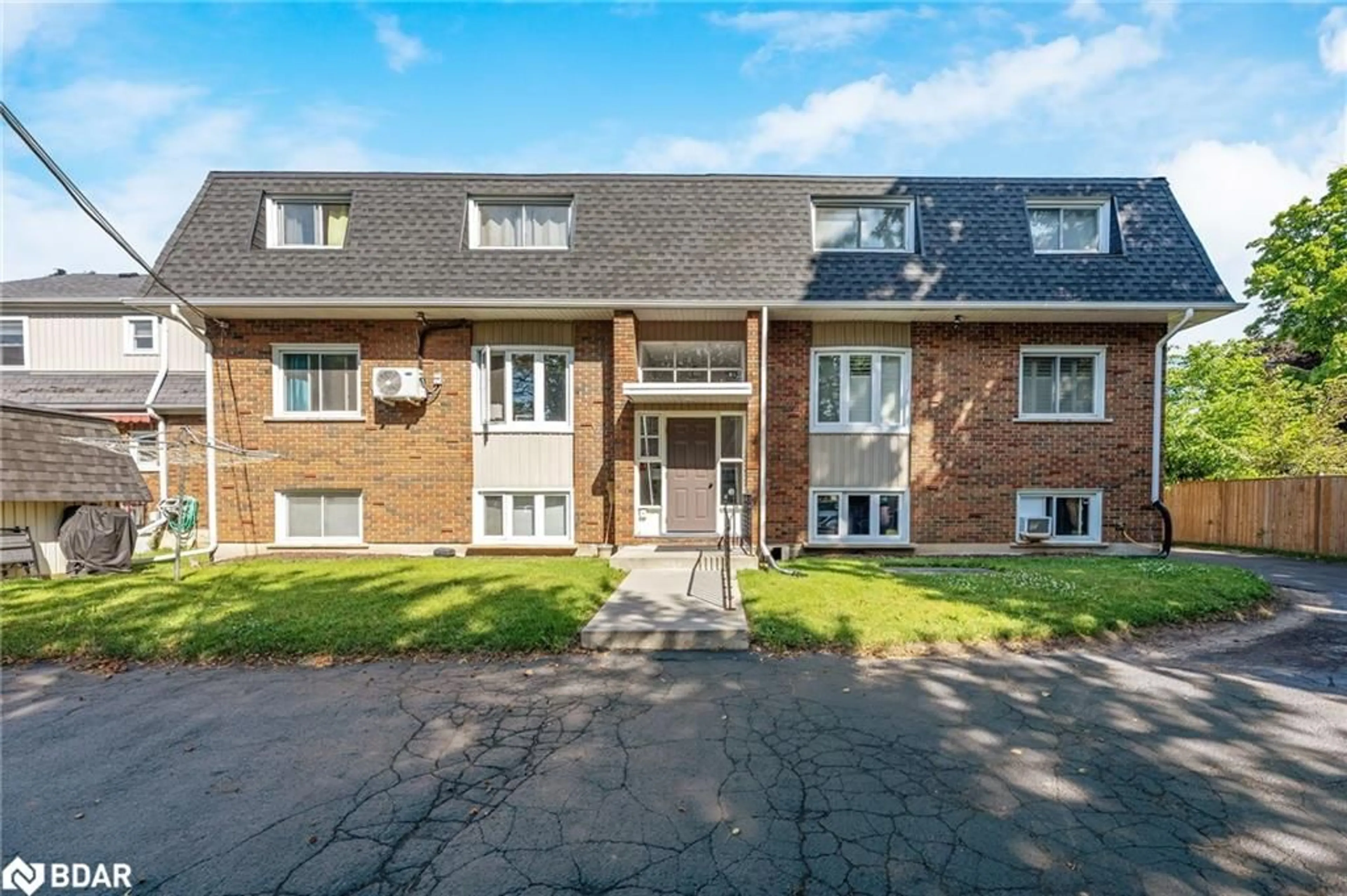 Unknown for 233 Westminster Dr, Cambridge Ontario N3H 1T2