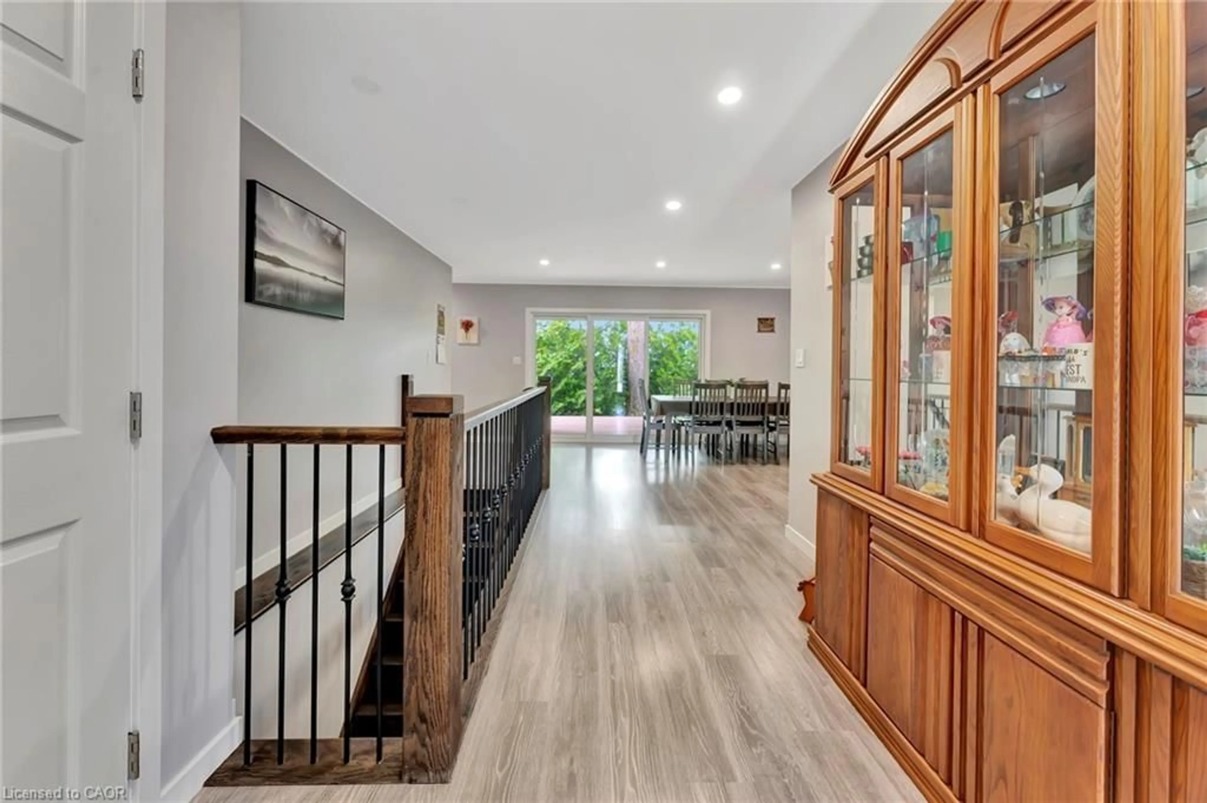 Indoor foyer for 12 Albert St, Langton Ontario N5V 2L8