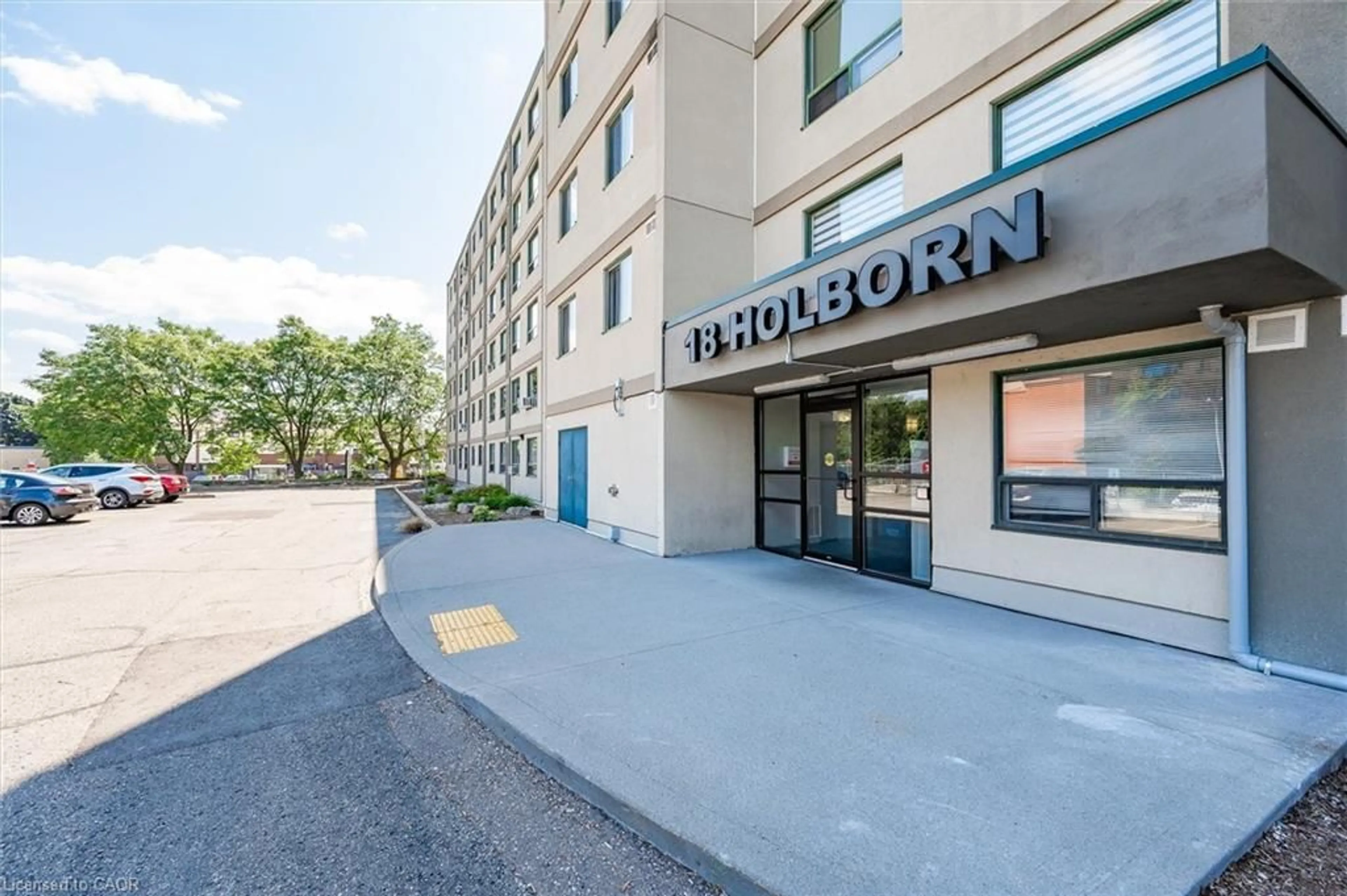 Unknown for 18 Holborn Crt #504, Kitchener Ontario N2A 4A1
