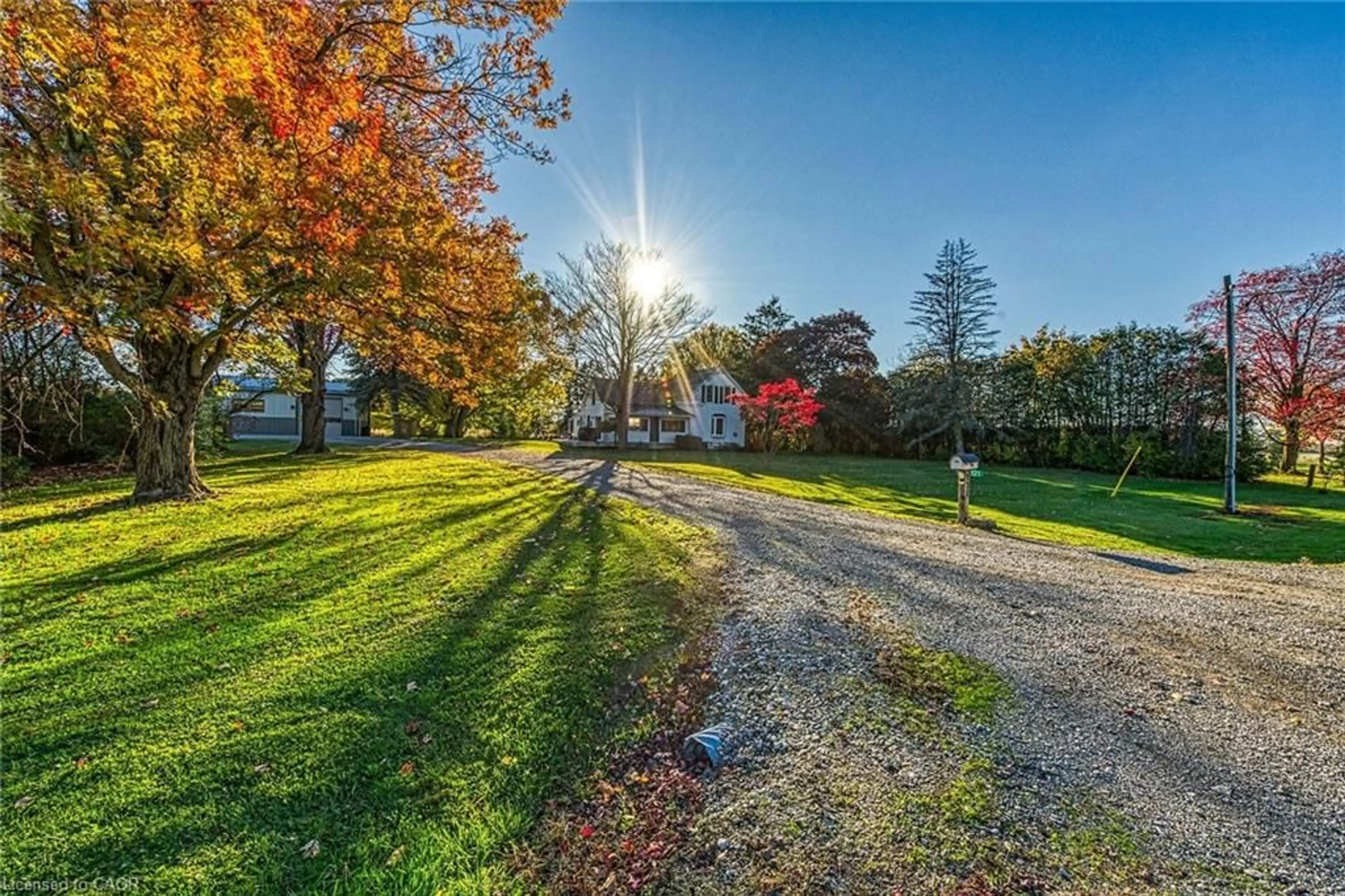 A pic from outside/outdoor area/front of a property/back of a property/a pic from drone, street for 121 Comfort Rd, Dunnville Ontario N1A 2W7