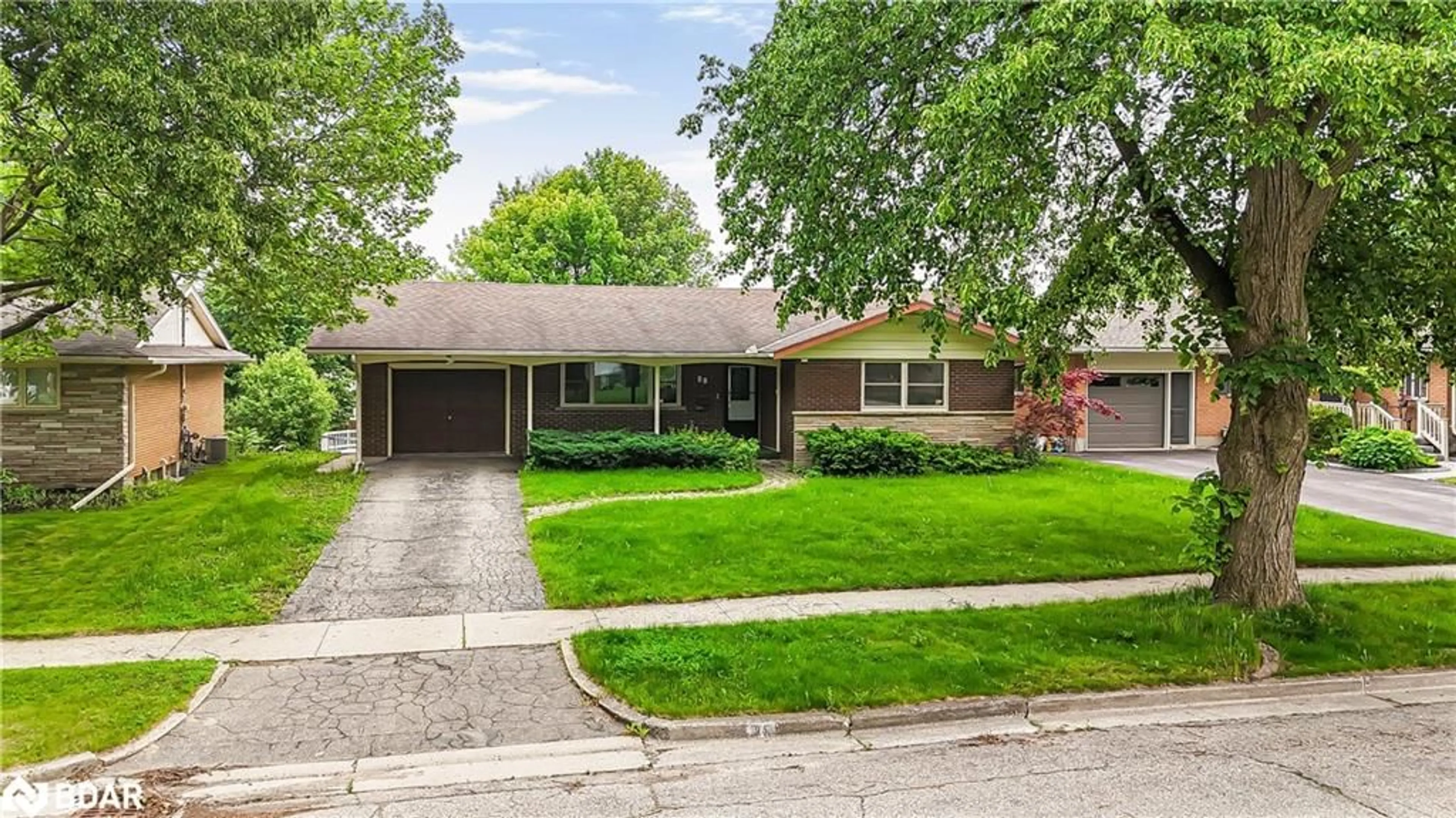 Home with brick exterior material, street for 95 Ripplewood Cres, Kitchener Ontario N2M 4R9