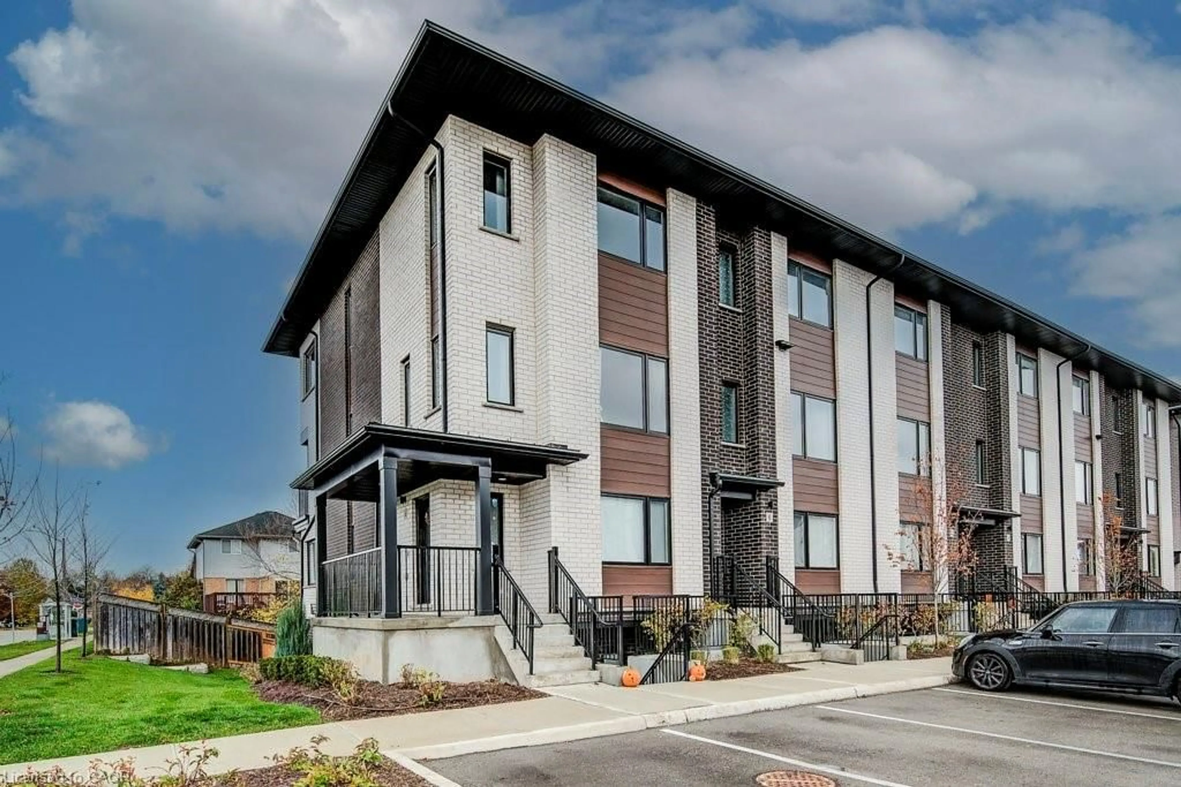 Unknown for 4 Lily Lane, Guelph Ontario N1L 0R2