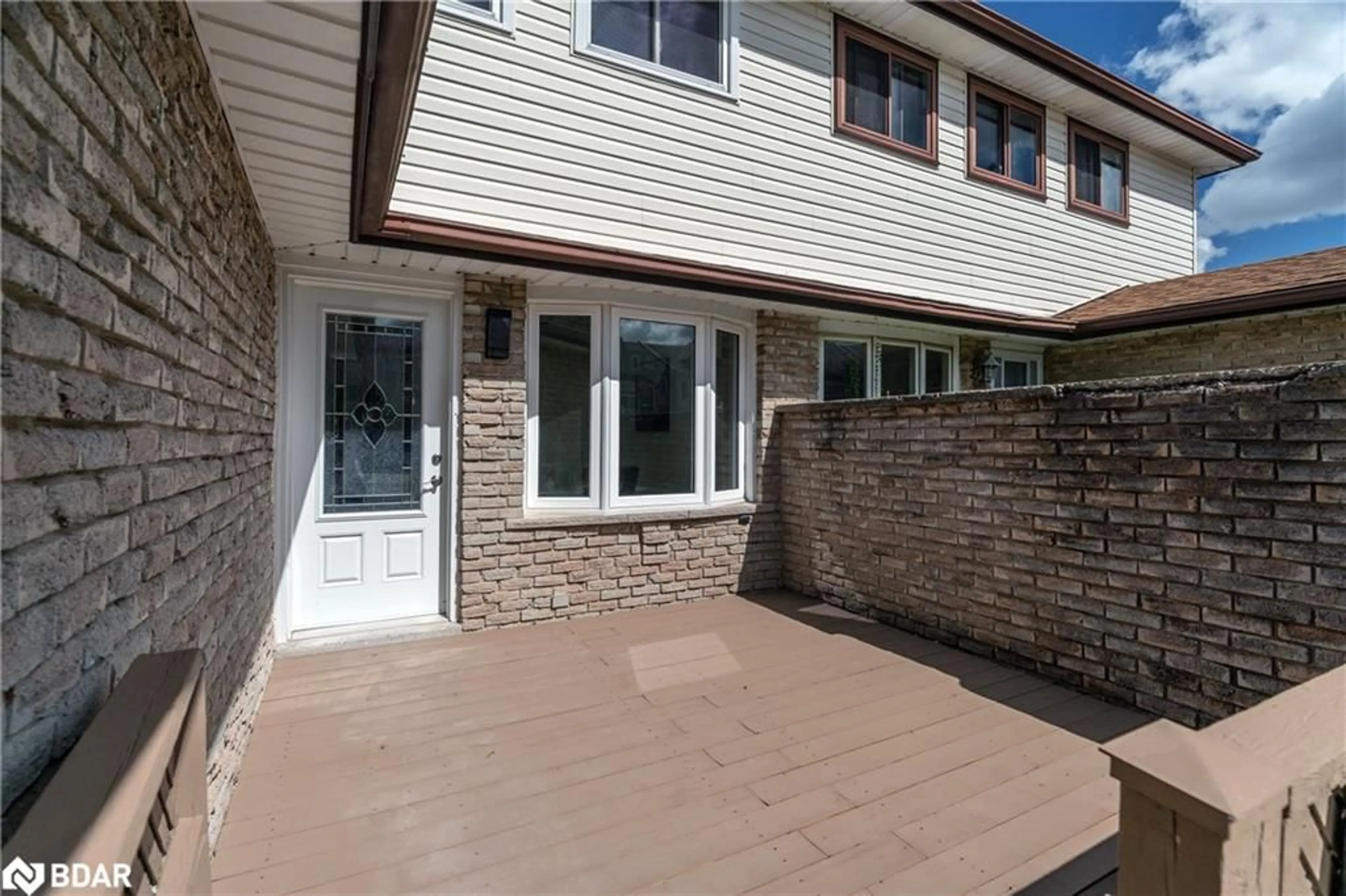 Unknown for 384 Westwood Dr, Waterloo Ontario N2M 2L6