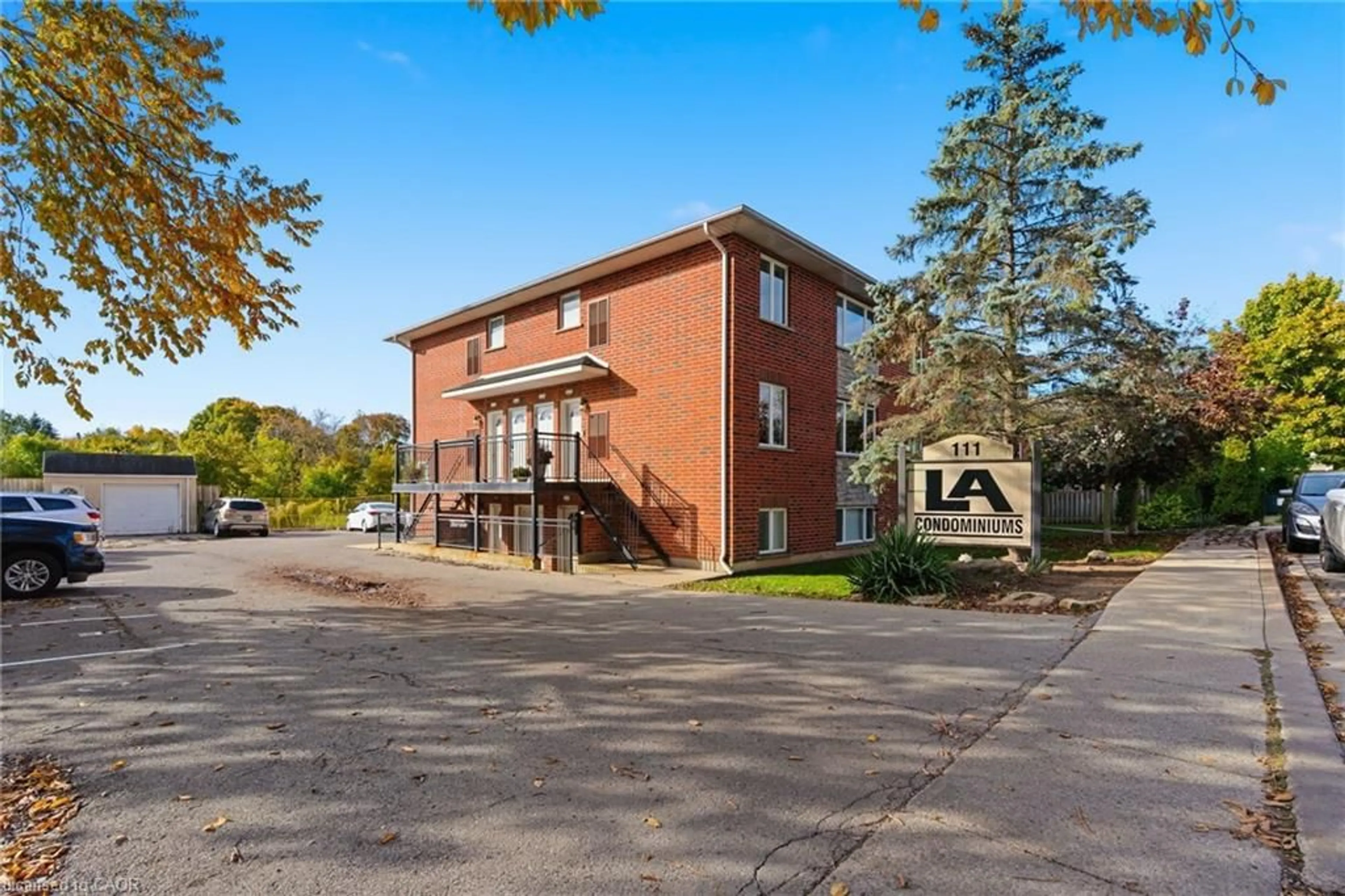 Unknown for 111 Smits Cove #302, Smithville Ontario L0R 2A0