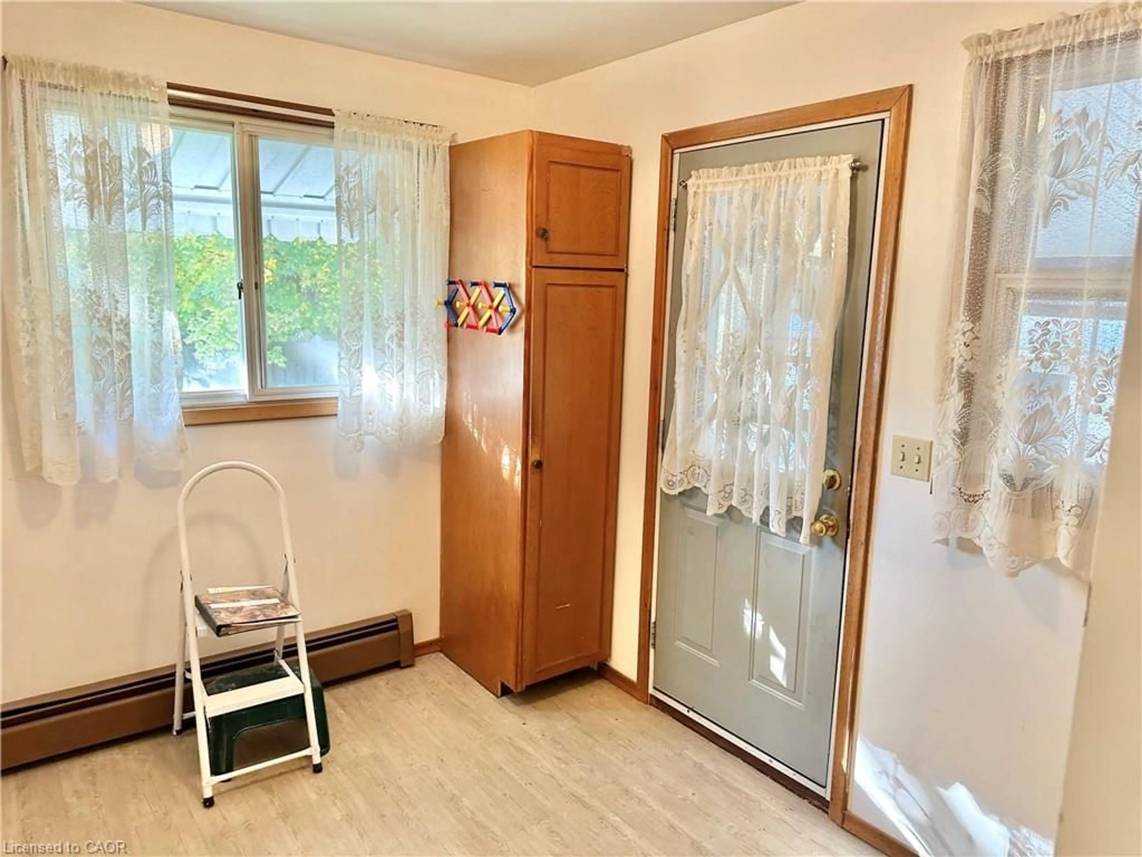 A pic of a room for 24 Hunt St, Simcoe Ontario N3Y 4J7