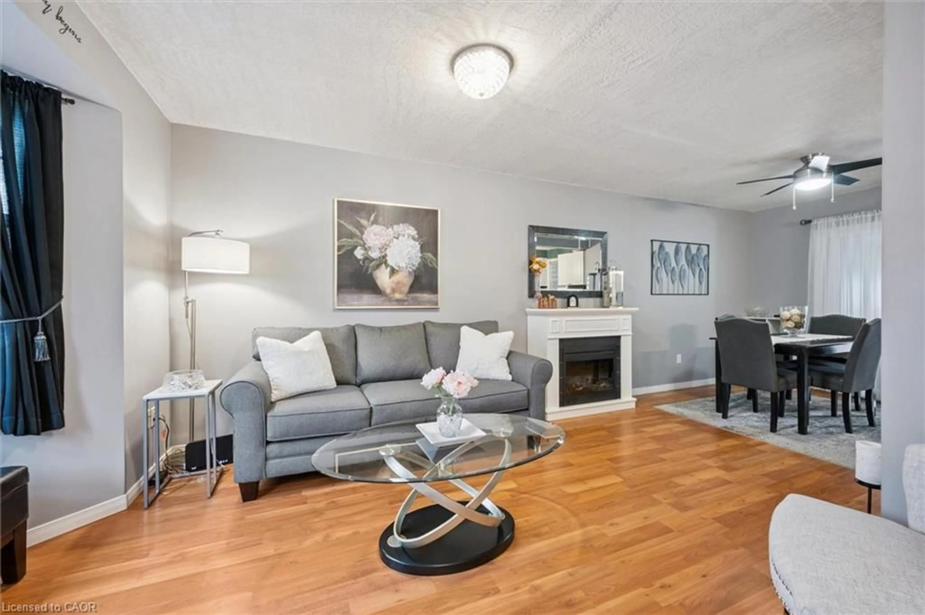 Living room with furniture, unknown for 16 Martin Ave, Cambridge Ontario N1R 3A4