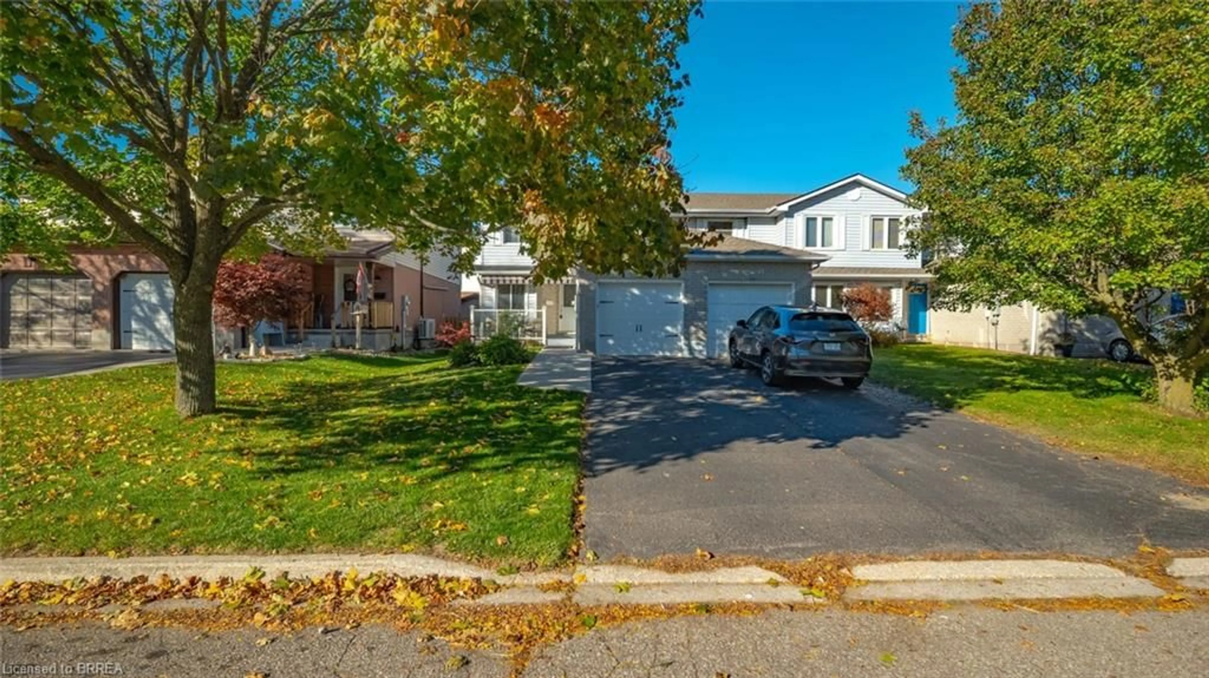 A pic from outside/outdoor area/front of a property/back of a property/a pic from drone, street for 23 Freeman Cres, Simcoe Ontario N3Y 5J9