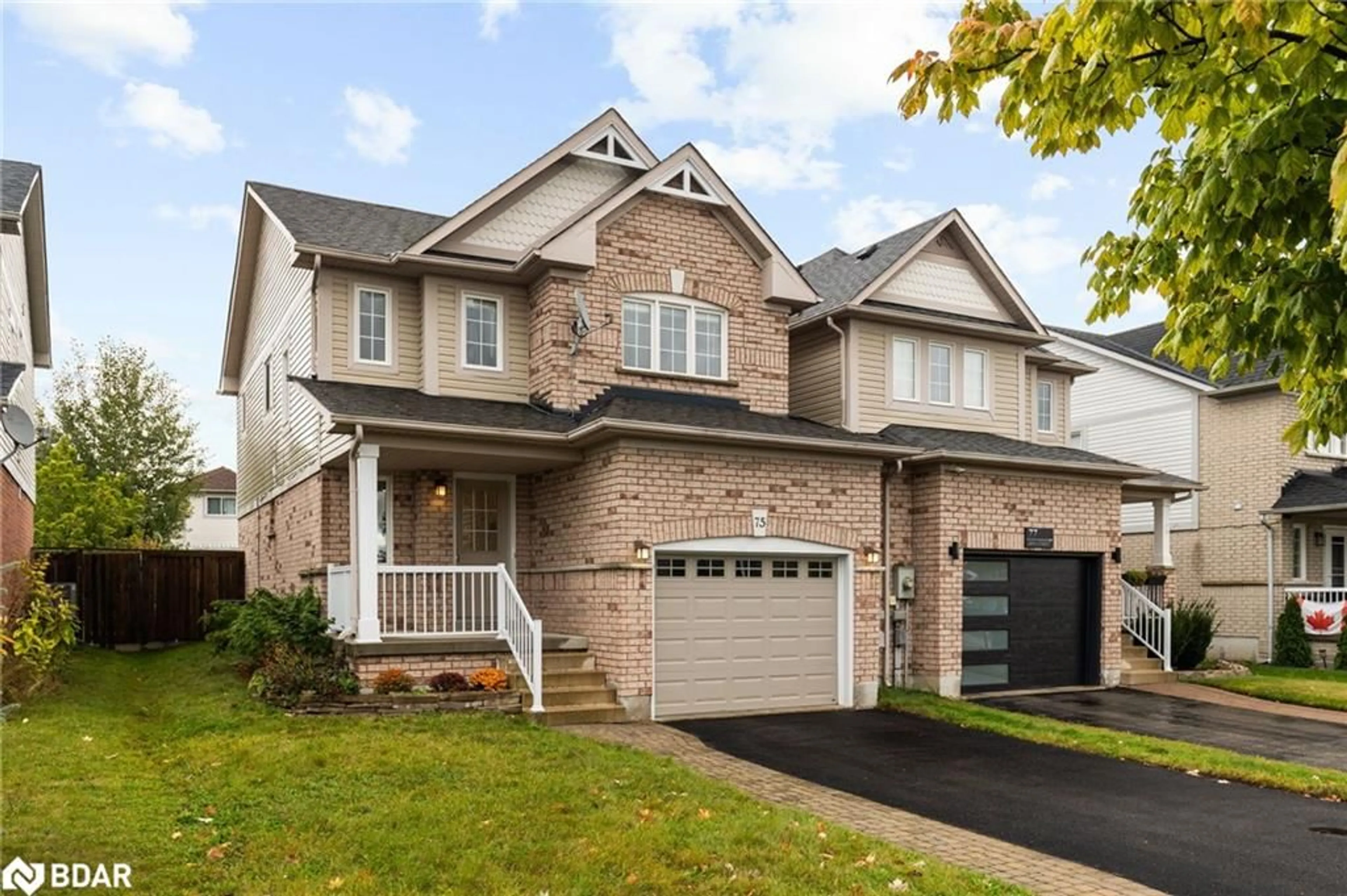 Home with brick exterior material, street for 75 Bird St, Barrie Ontario L4N 0X3