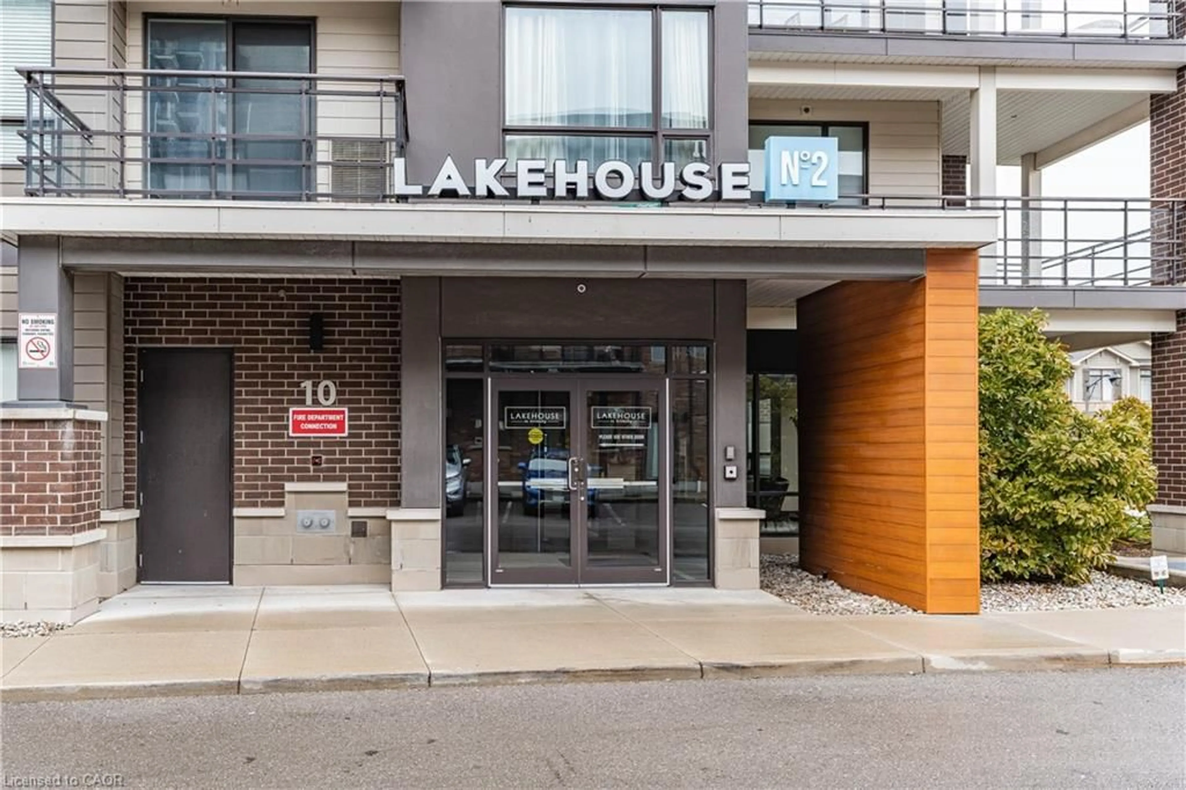 Lobby for 10 Esplanade Lane #616, Grimsby Ontario L3M 0H1