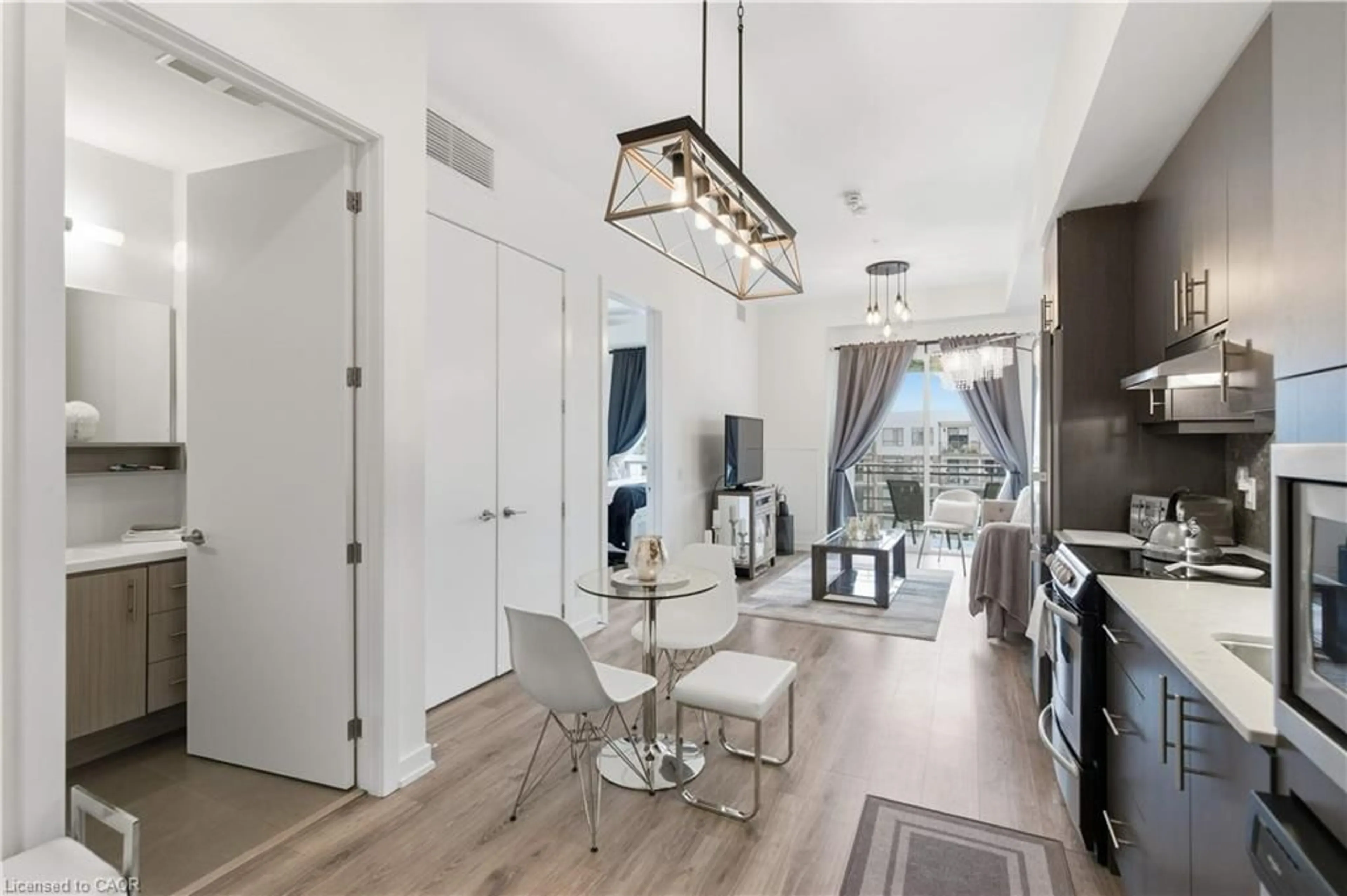 Unknown for 10 Esplanade Lane #616, Grimsby Ontario L3M 0H1