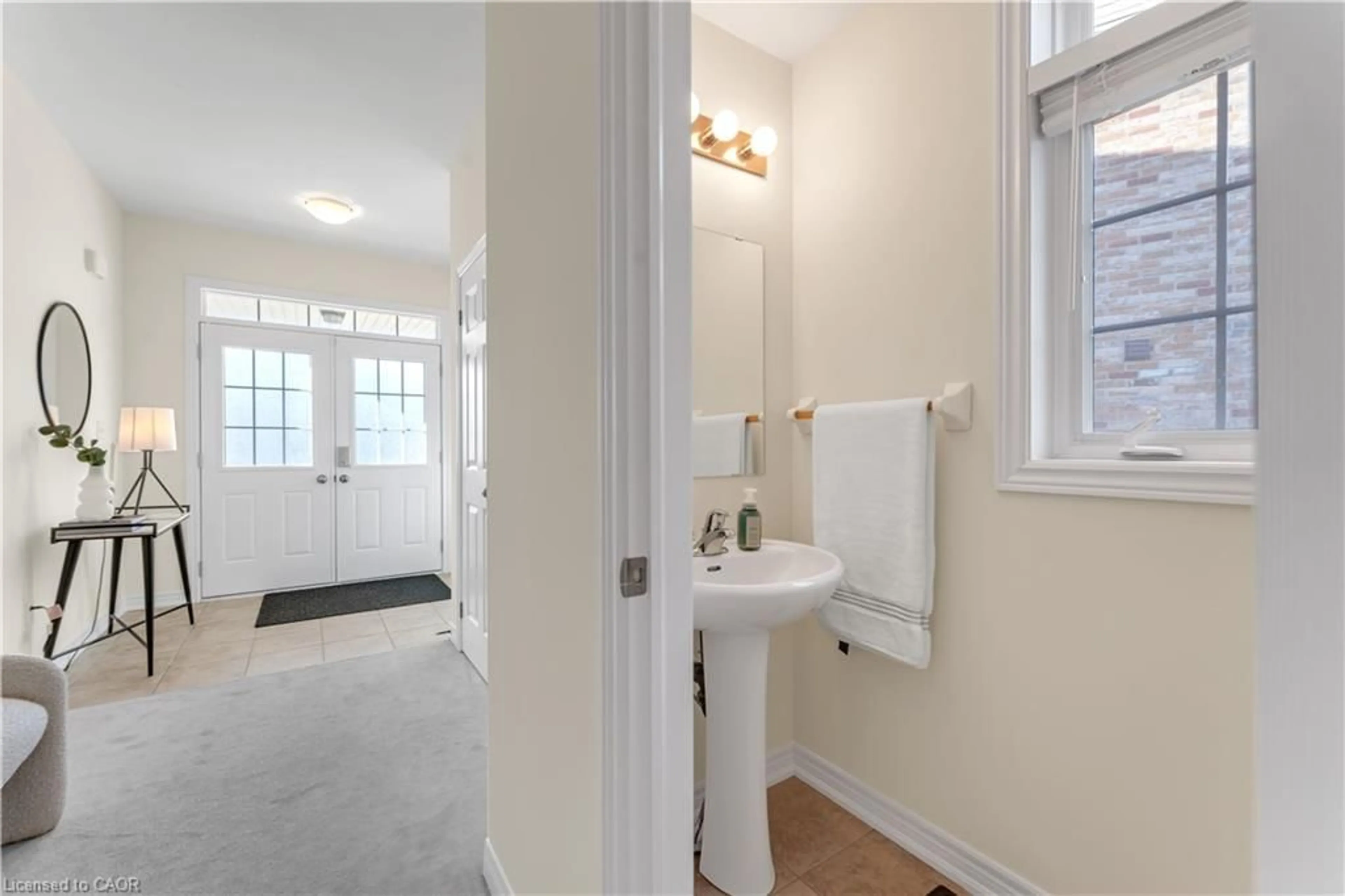 Standard bathroom, ceramic/tile floor for 36 Connell Cres, Hamilton Ontario L9C 0C8