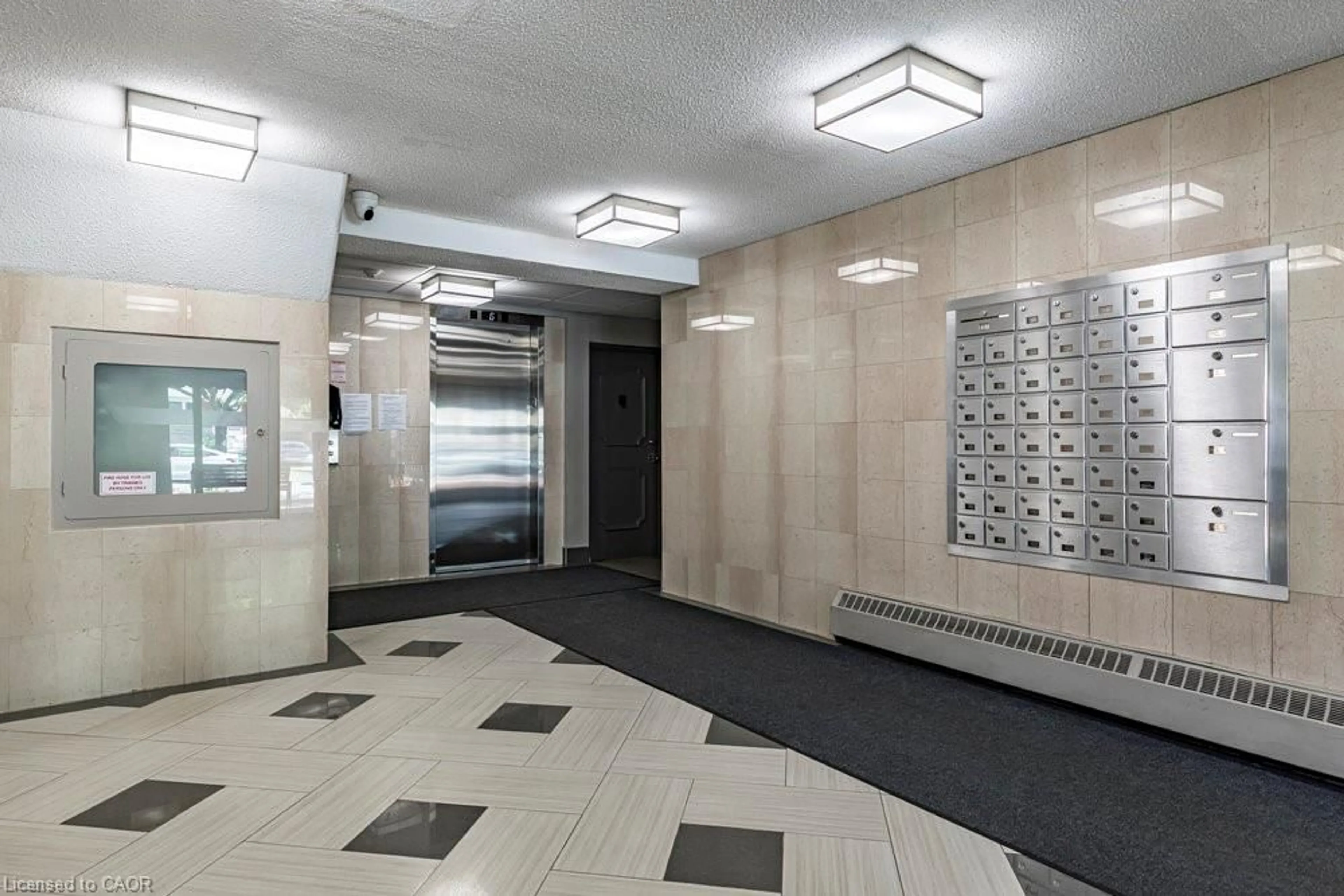 Indoor foyer for 1101 Pharmacy Ave #503, Scarborough Ontario M1R 2H2