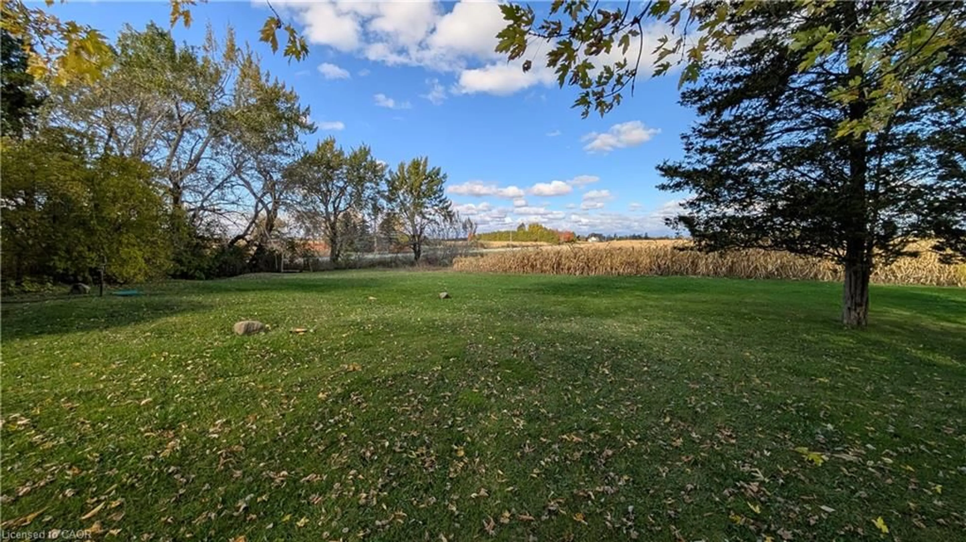 A pic from outside/outdoor area/front of a property/back of a property/a pic from drone, water/lake/river/ocean view for 172 Tyneside Rd, Caledonia Ontario N3W 2J1