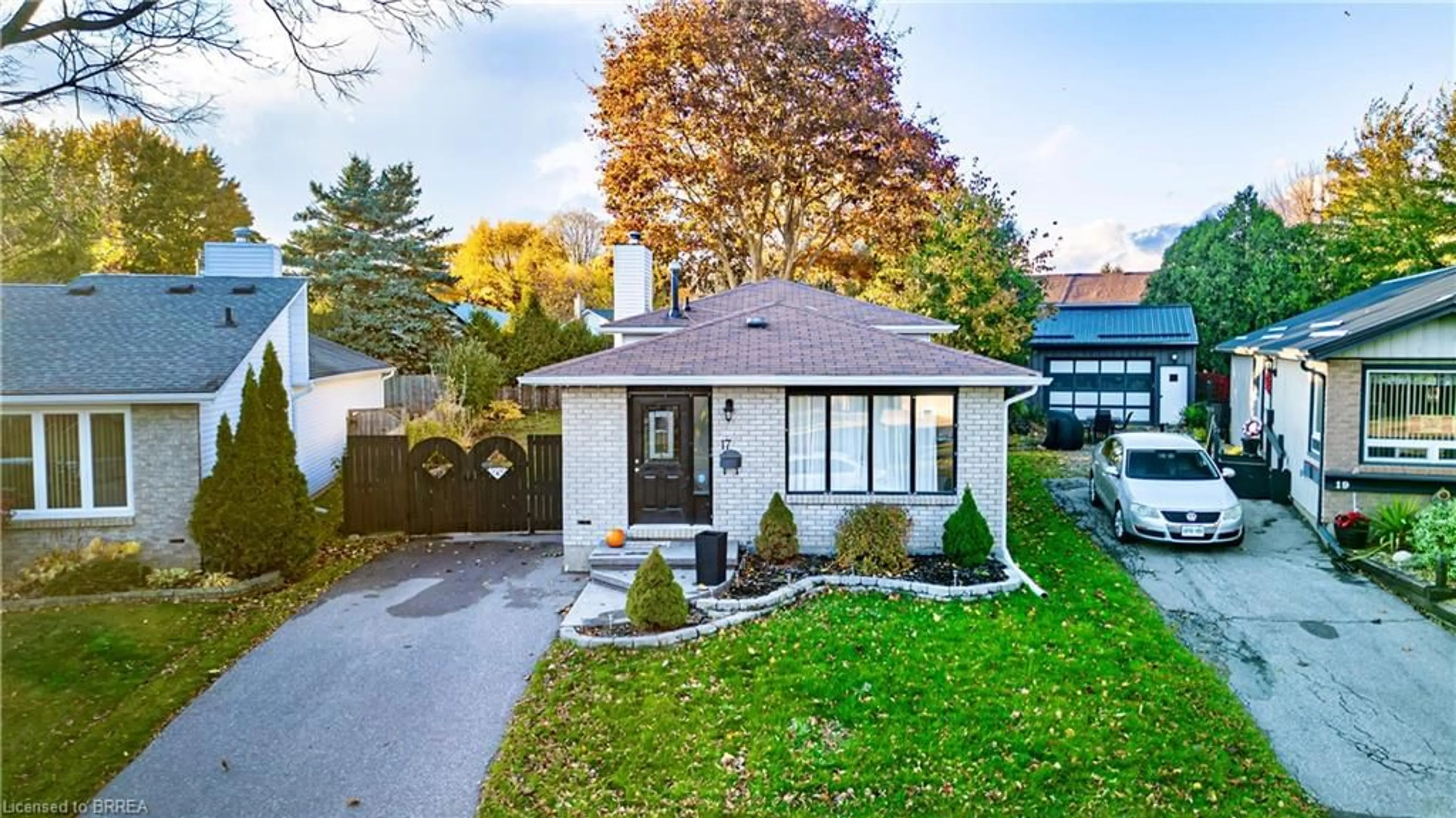 Unknown for 17 Kanata Cres, Brantford Ontario N3R 7E8