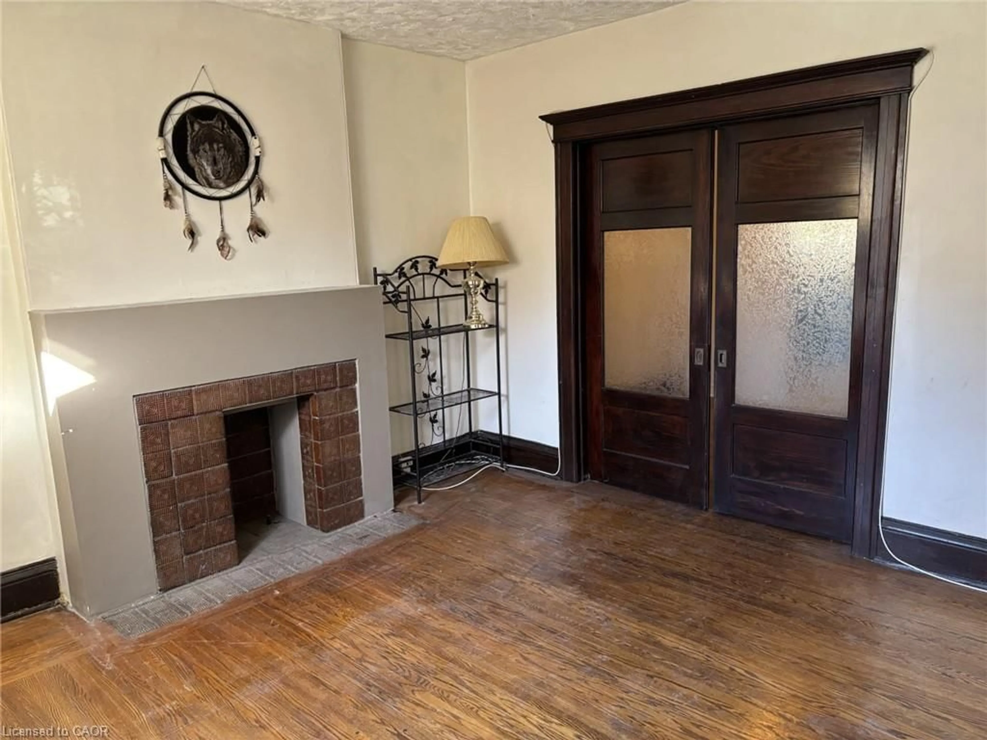 A pic of a room for 24 Hunt St, Hamilton Ontario L8R 1R2