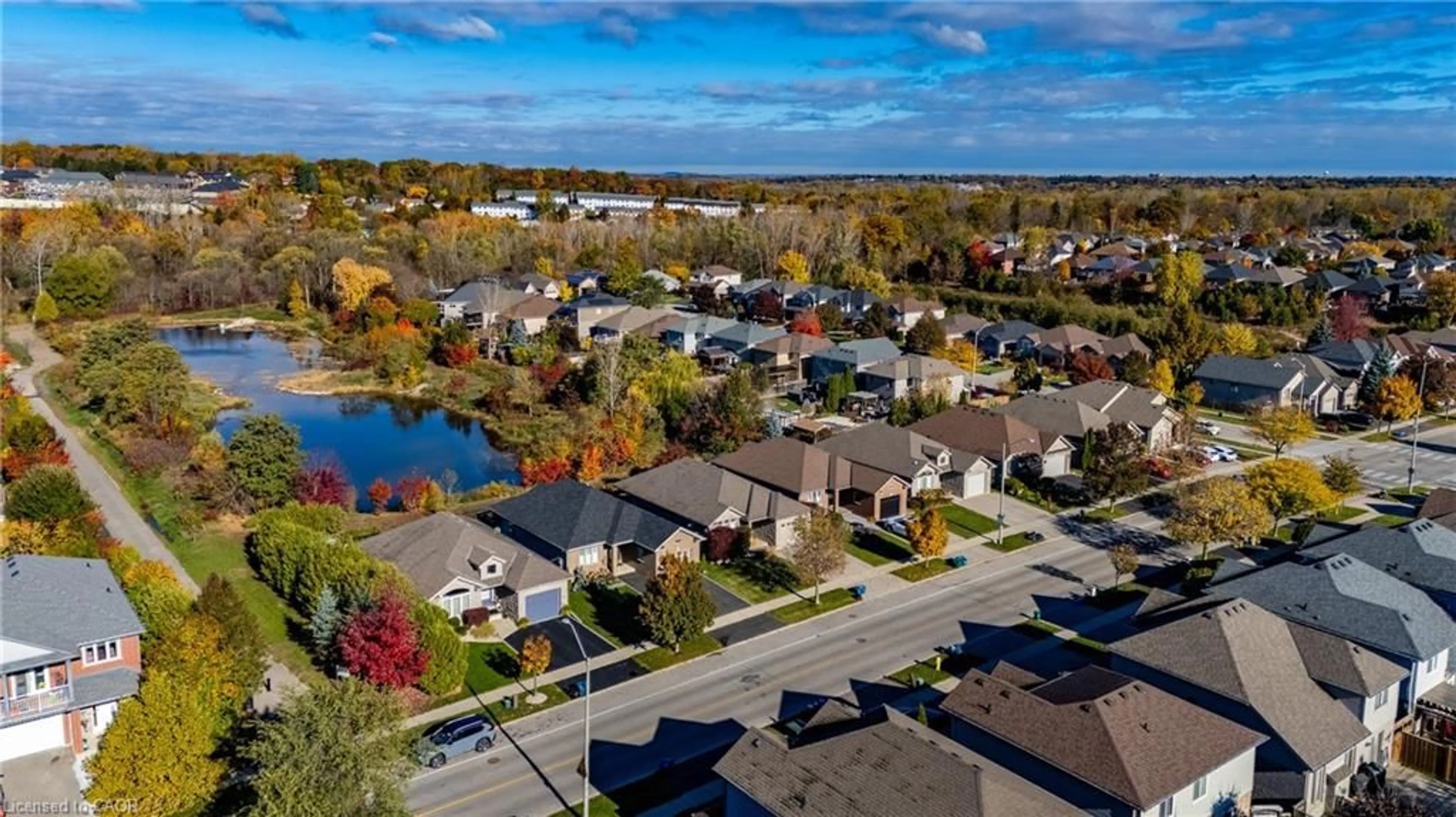 A pic from outside/outdoor area/front of a property/back of a property/a pic from drone, water/lake/river/ocean view for 114 Mcguiness Dr, Brantford Ontario N3T 6R6