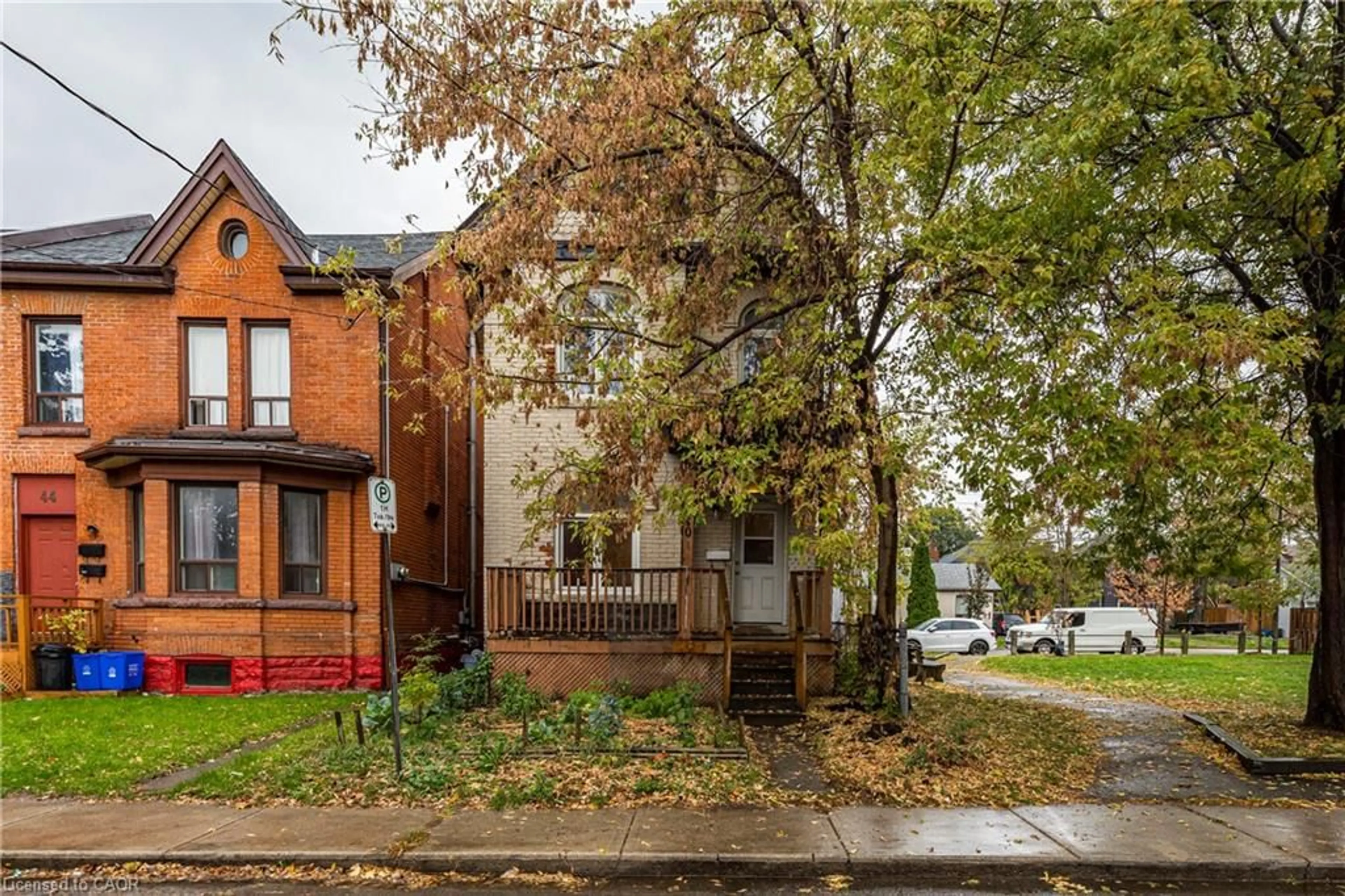 Home with brick exterior material, street for 40 Century St, Hamilton Ontario L8L 1V8