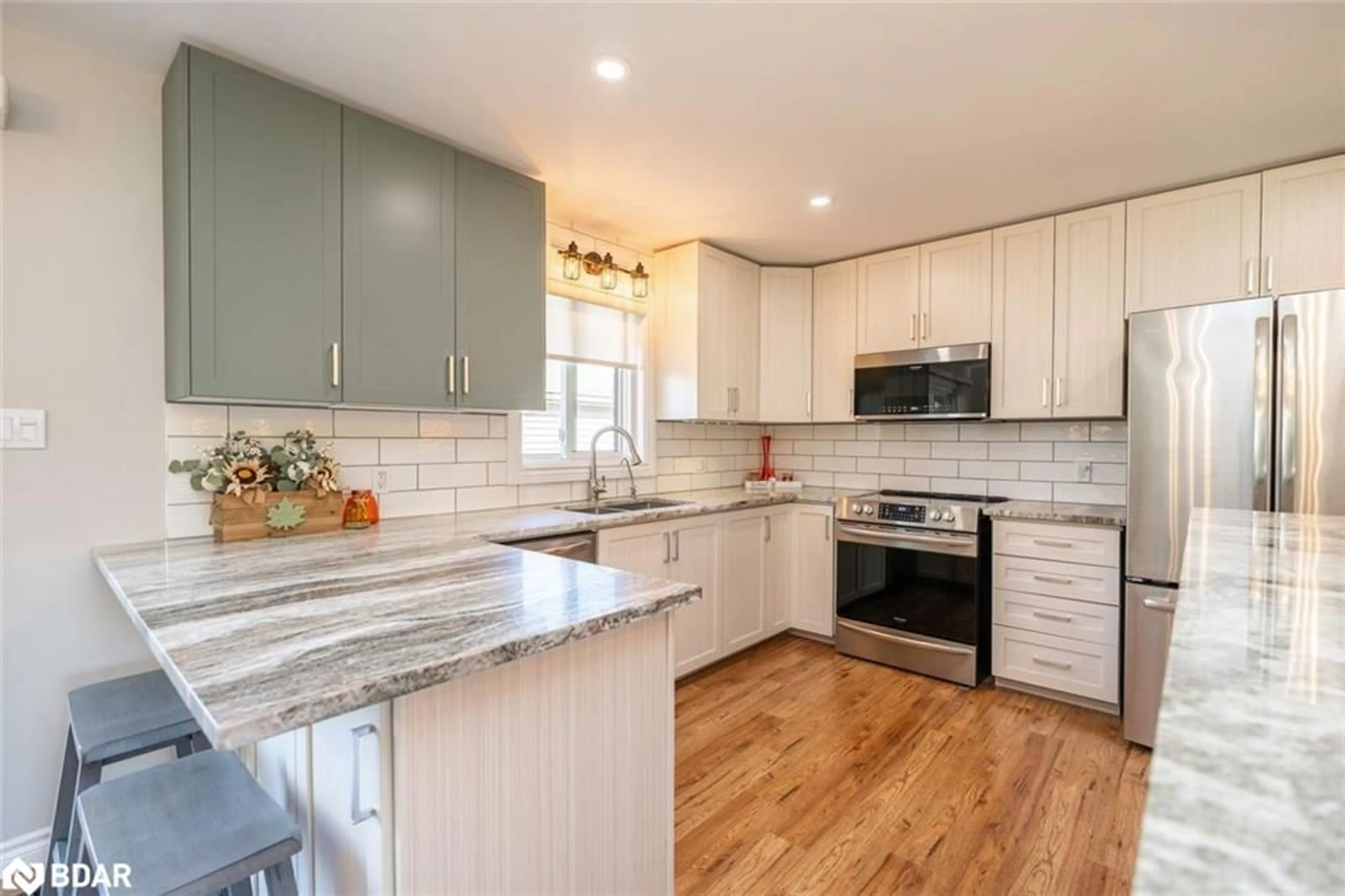 Open concept kitchen, unknown for 17 Bertram Dr, Elmvale Ontario L0L 1P0