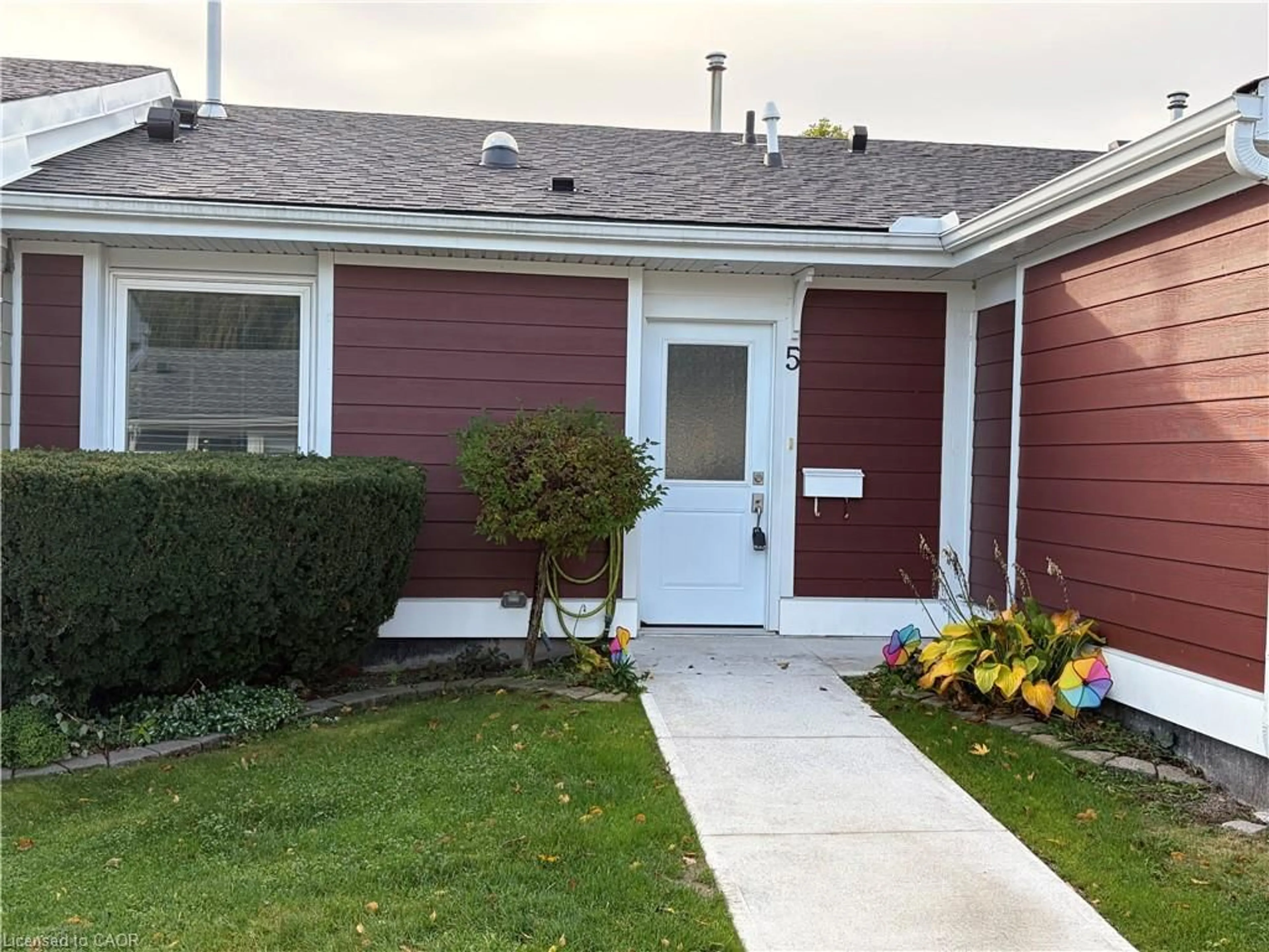 Home with vinyl exterior material, street for 5 Jaczenko Terr, Hamilton Ontario L9B 1T8