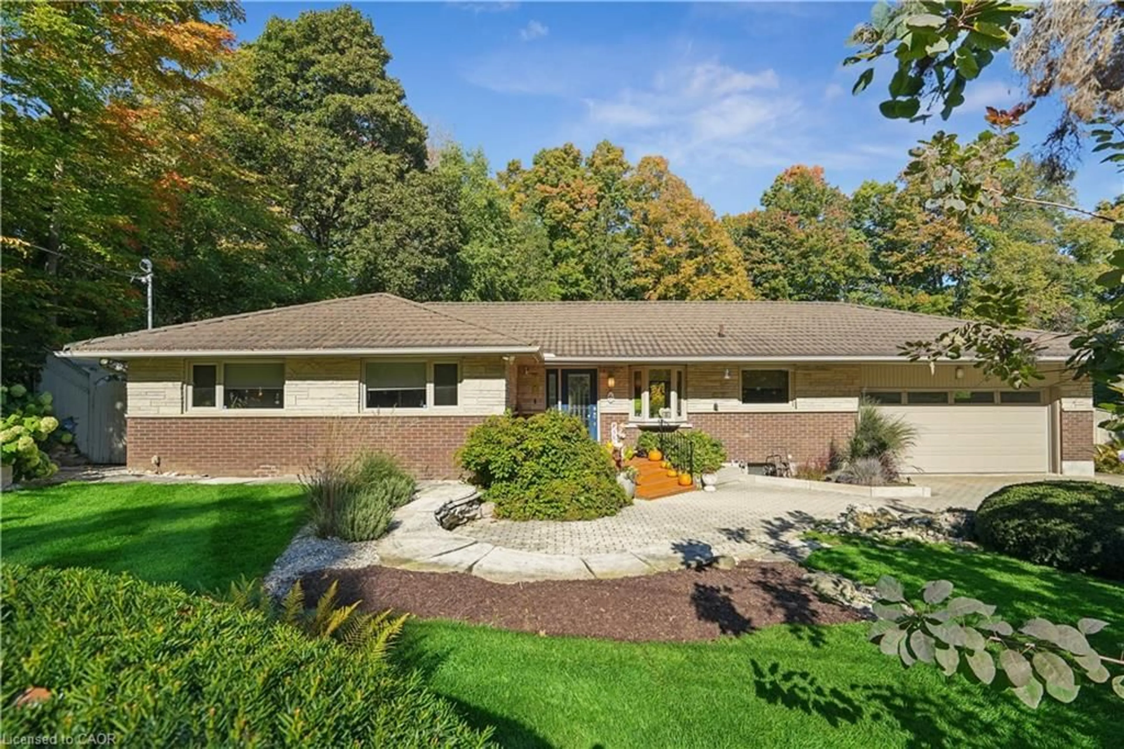 Home with brick exterior material, unknown for 6 Beech St, Guelph Ontario N1H 6J3