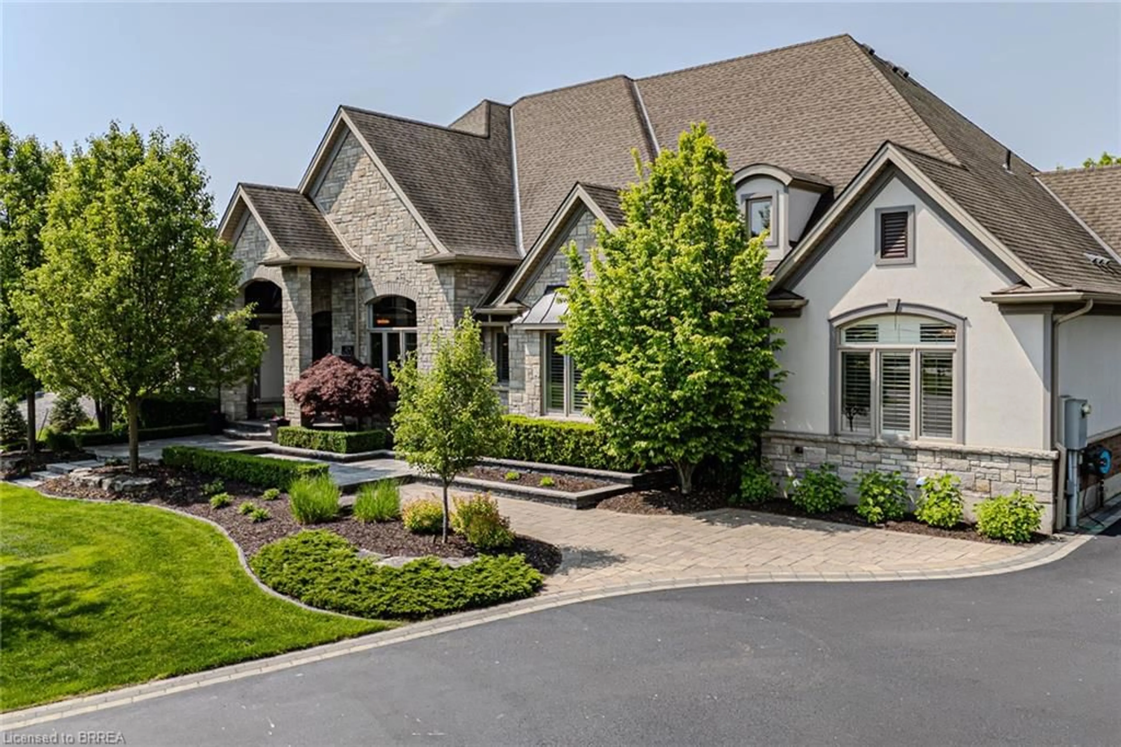 Home with brick exterior material, street for 29 Wallace Crt, Brantford Ontario N3T 5L7