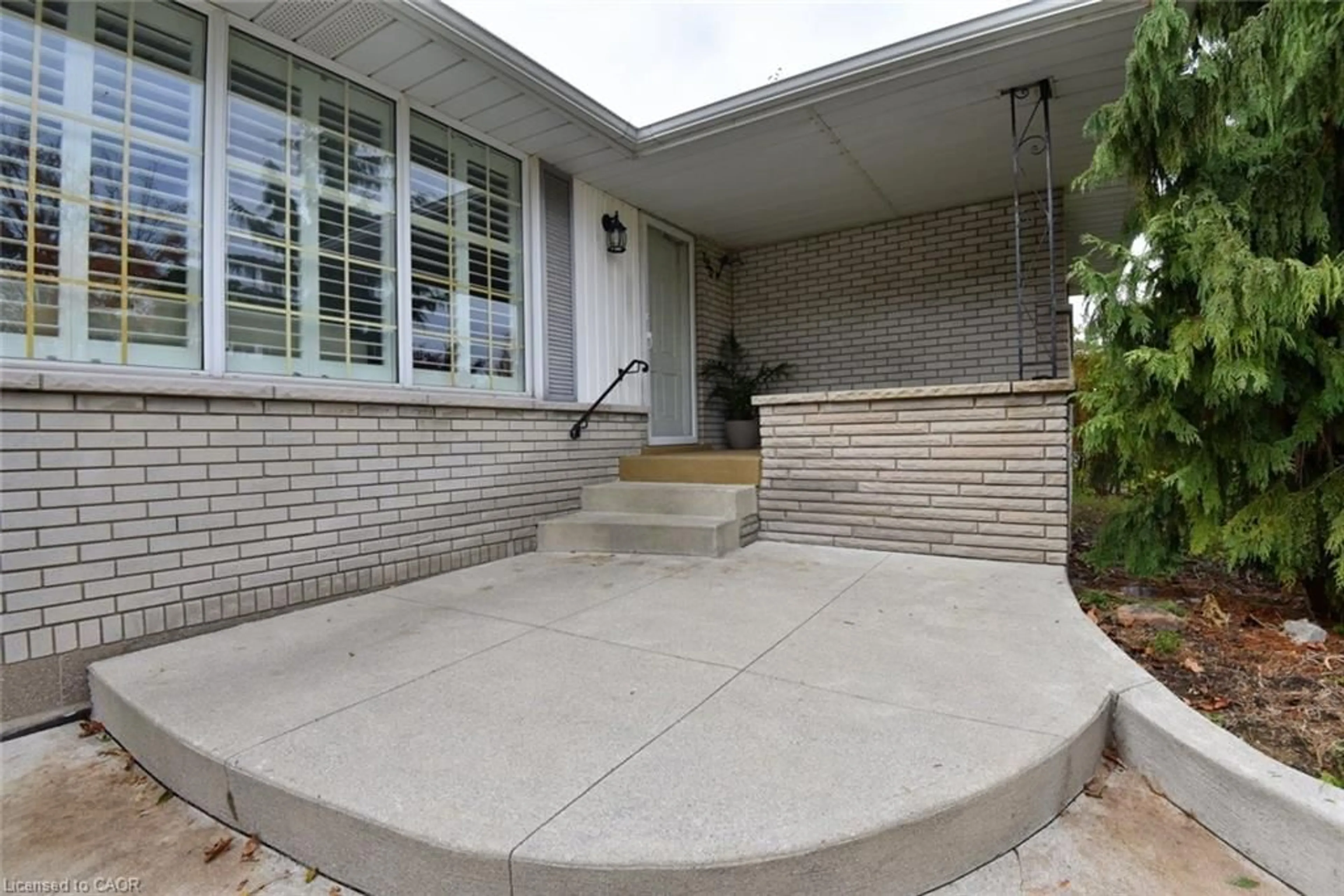 Unknown for 130 Delmar Dr, Hamilton Ontario L9C 1J9