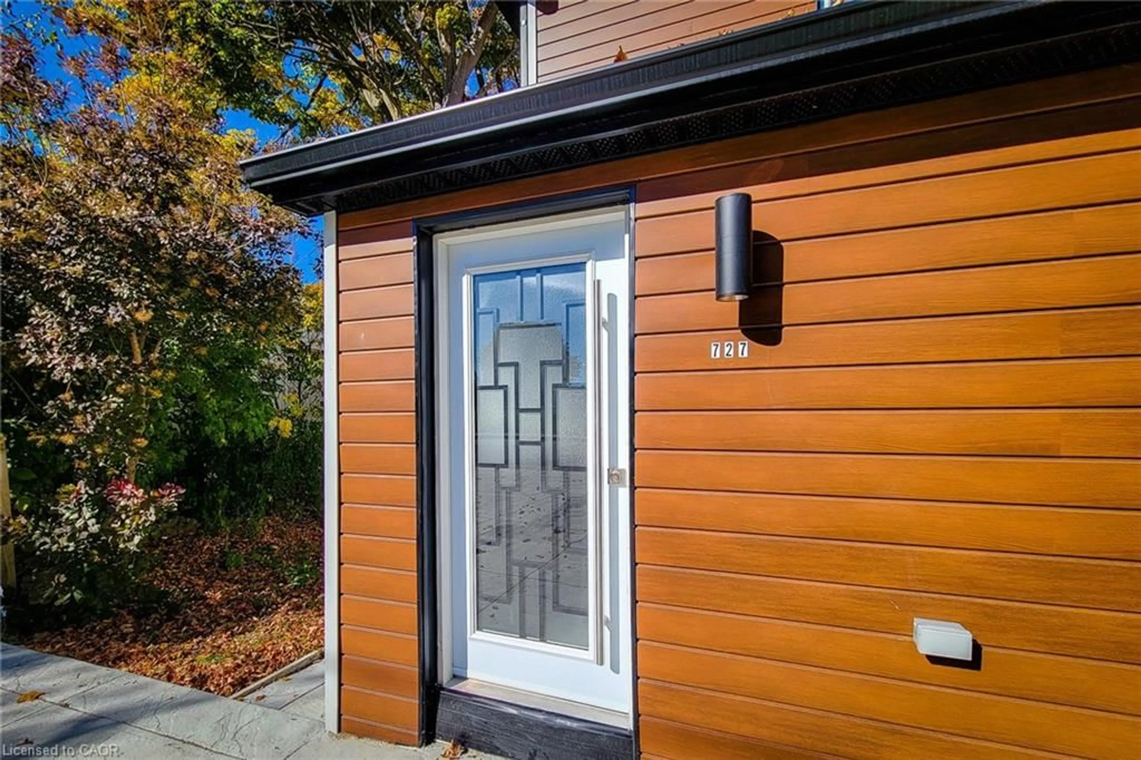 Unknown for 727 College Ave, Woodstock Ontario N4S 2C7