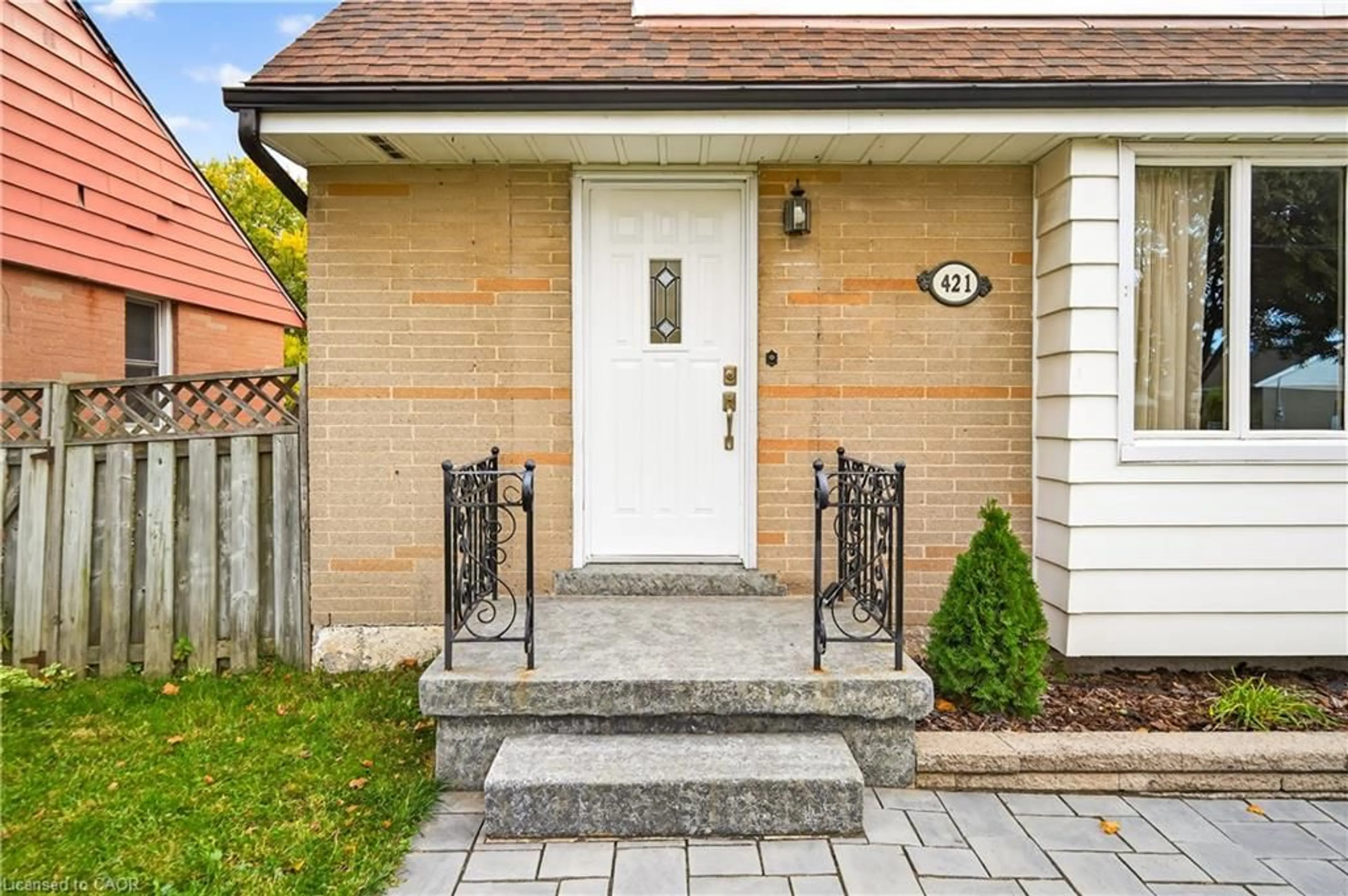 Home with brick exterior material, street for 421 East 36th St, Hamilton Ontario L8V 4A3